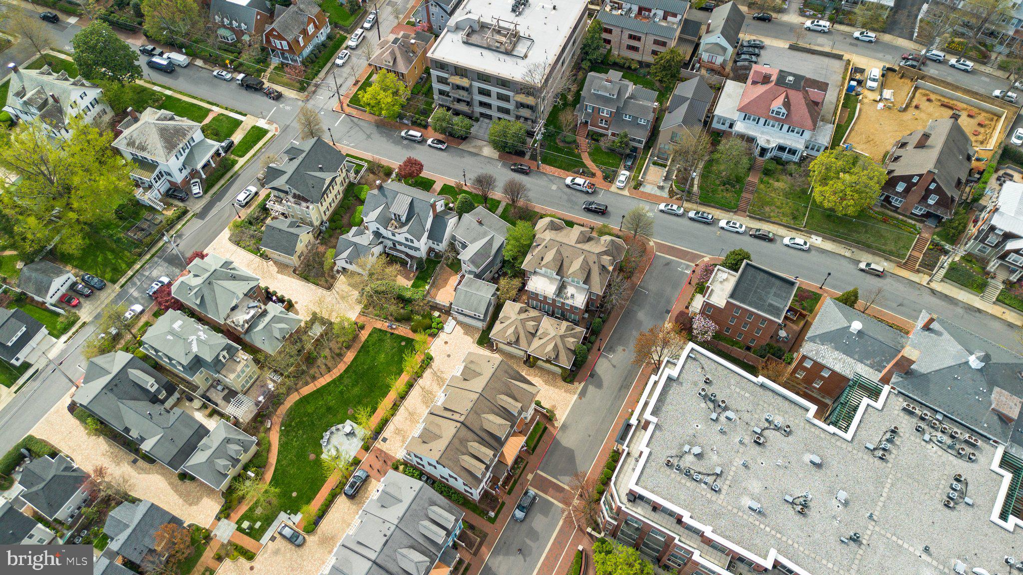 MURRAY HILL - Residential