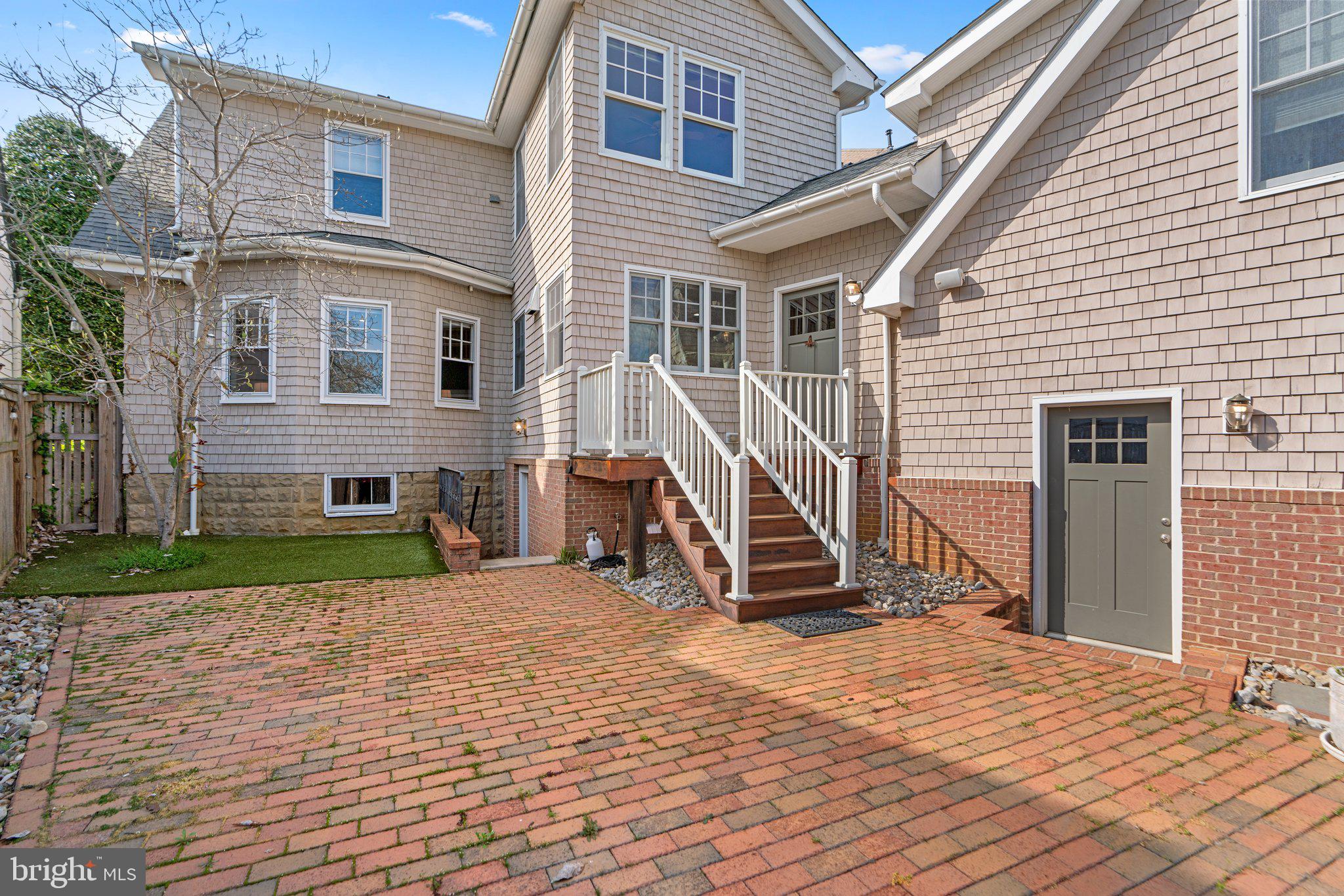 MURRAY HILL - Residential