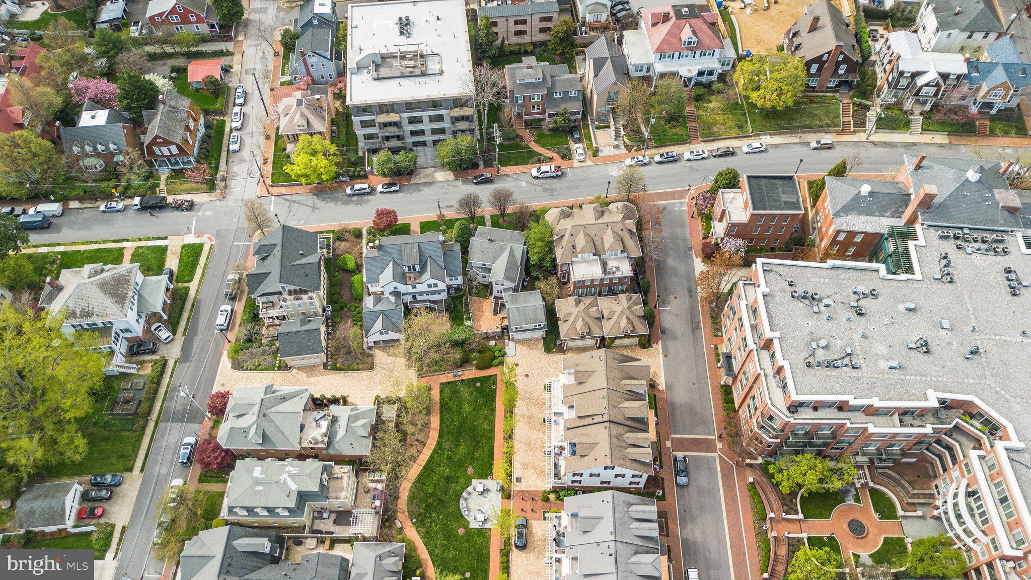 MURRAY HILL - Residential