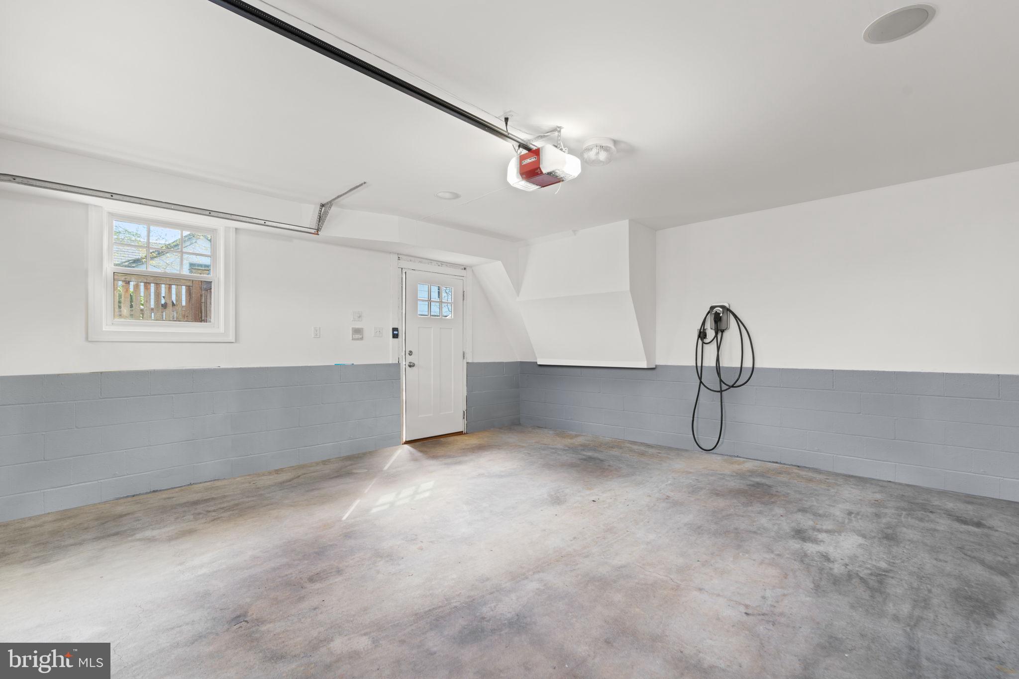 MURRAY HILL - Residential