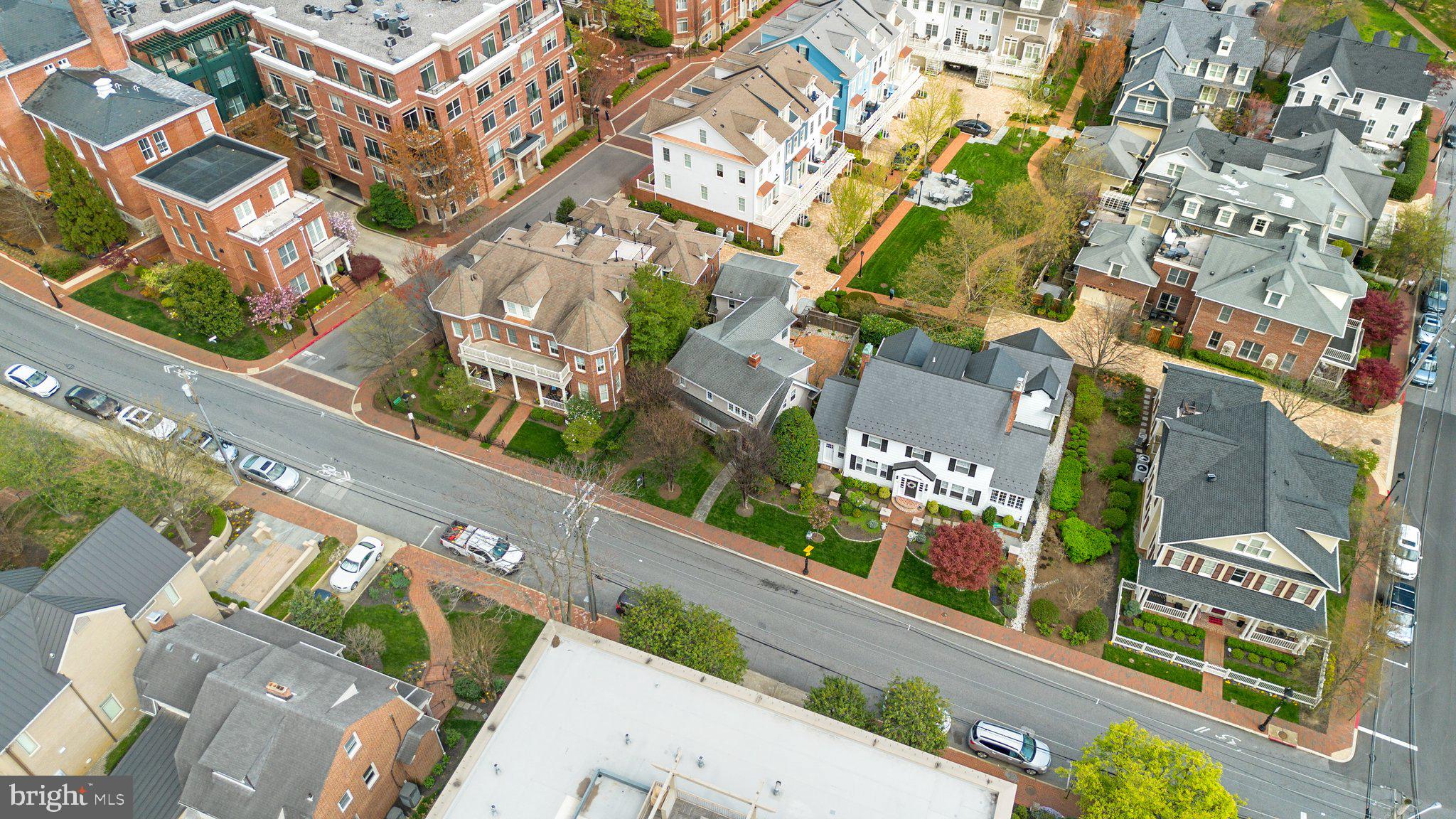 MURRAY HILL - Residential