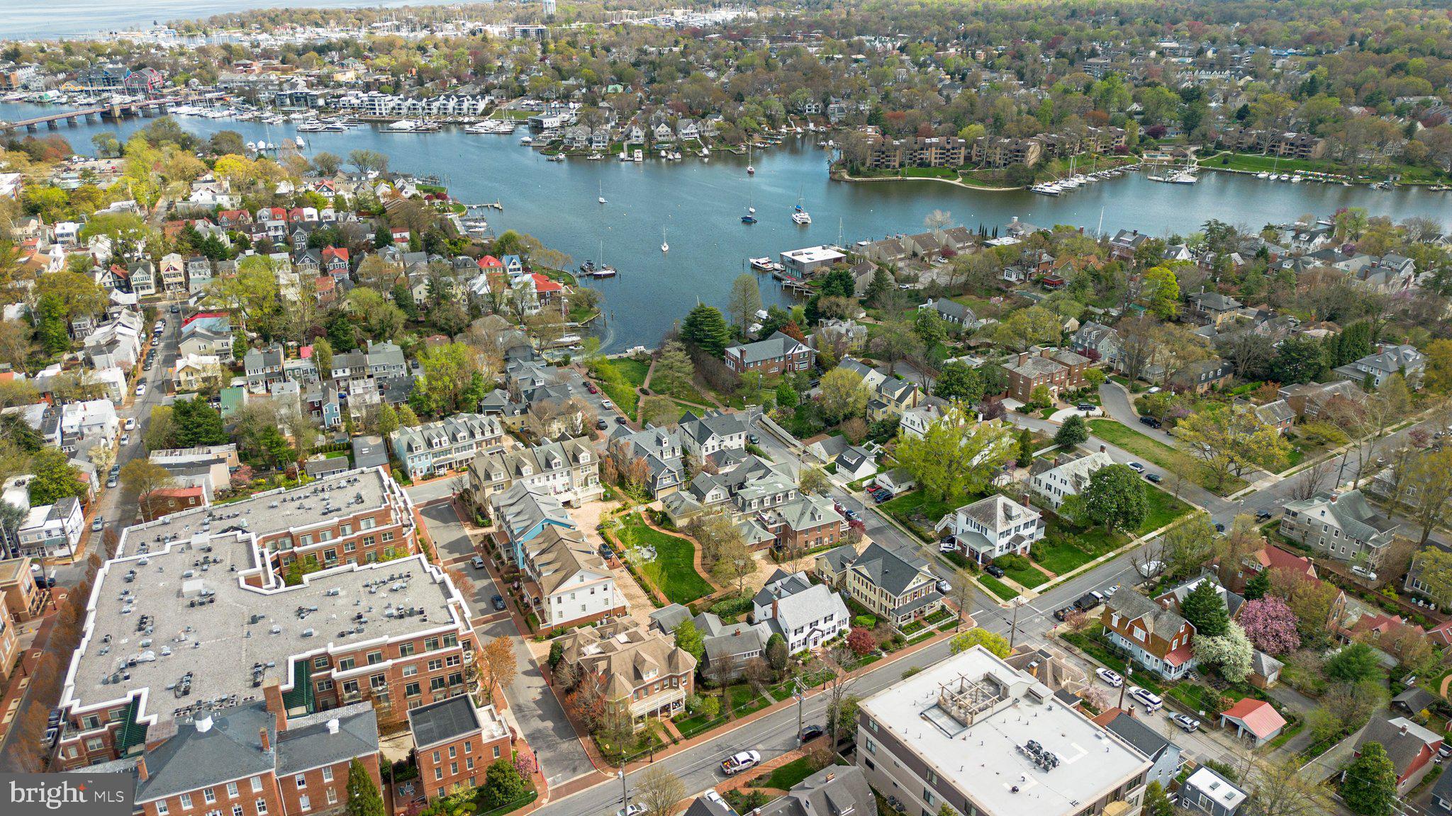 MURRAY HILL - Residential