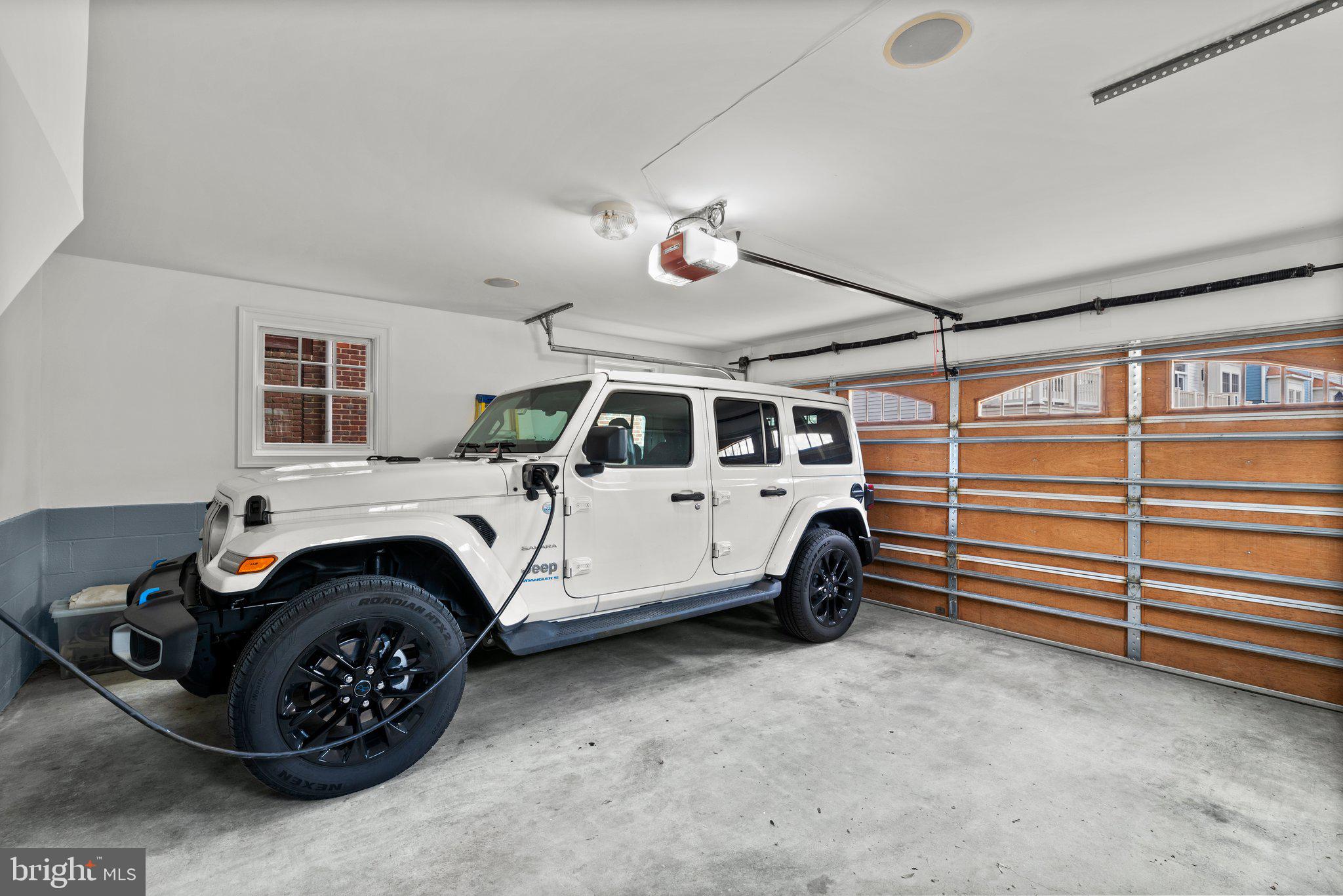 MURRAY HILL - Residential