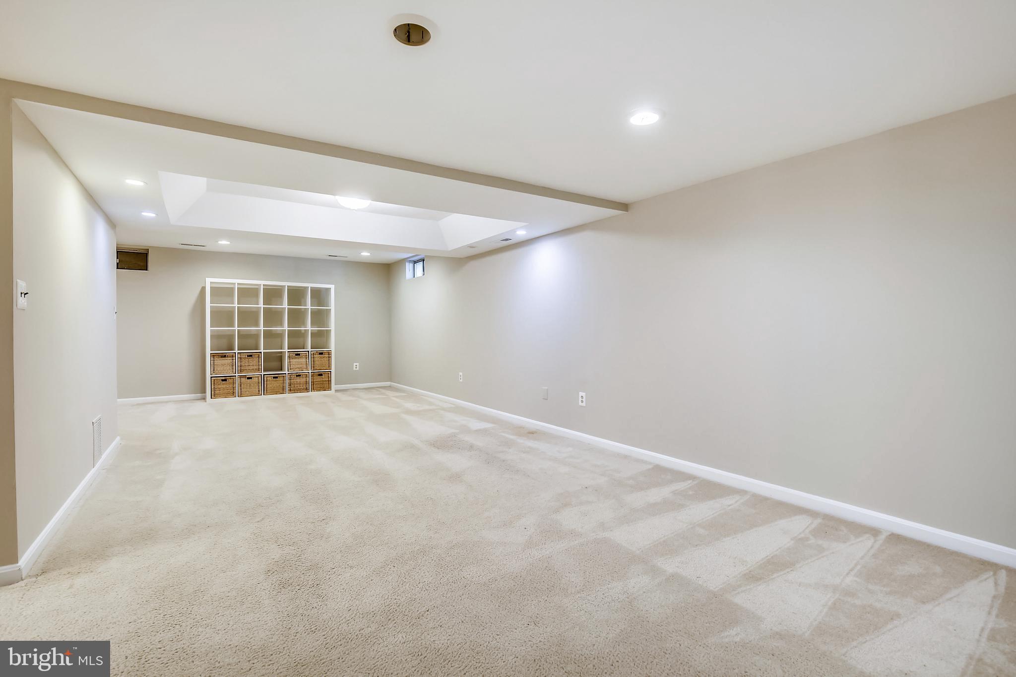 FLOWER HILL - Residential