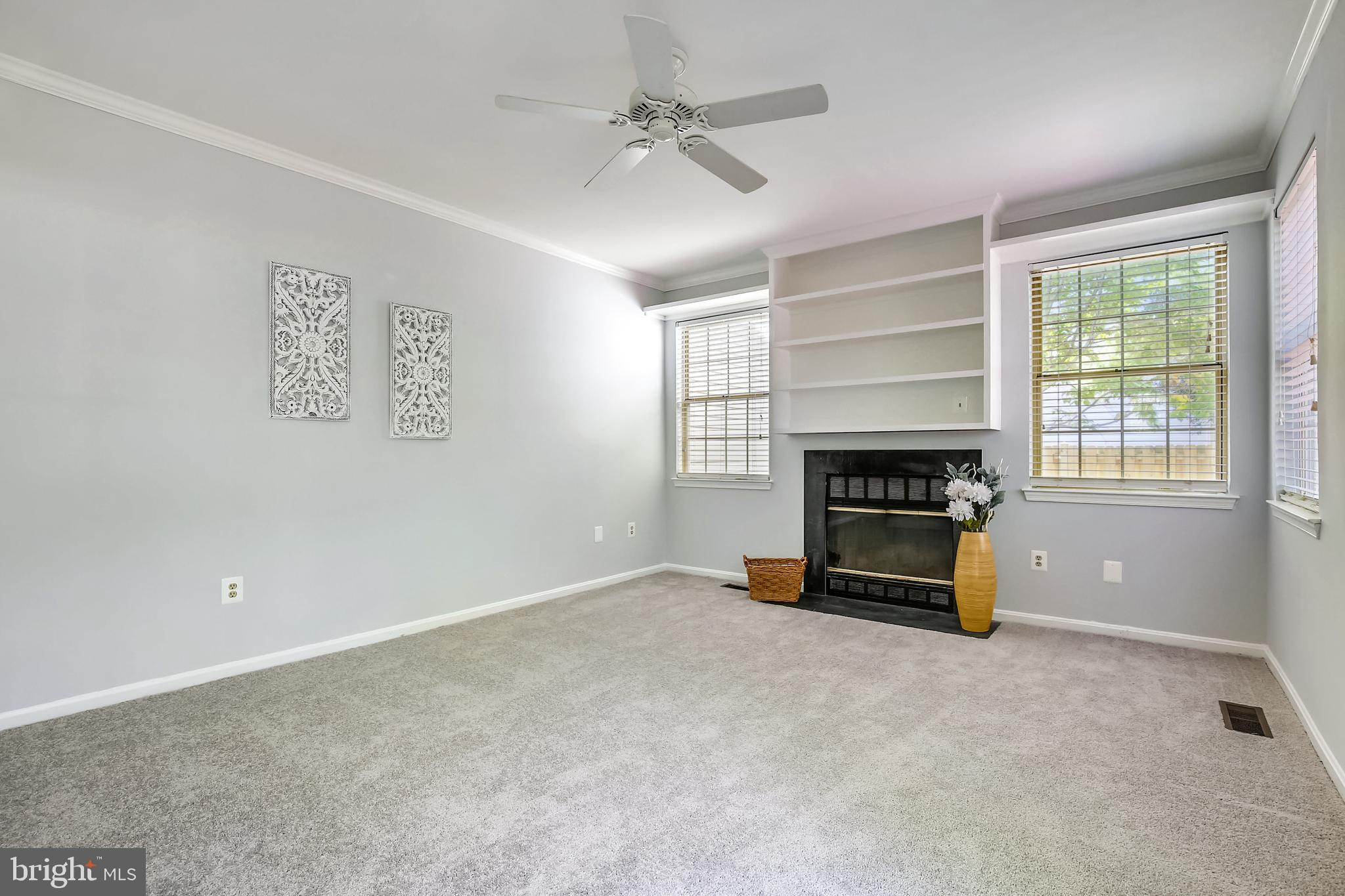 FLOWER HILL - Residential