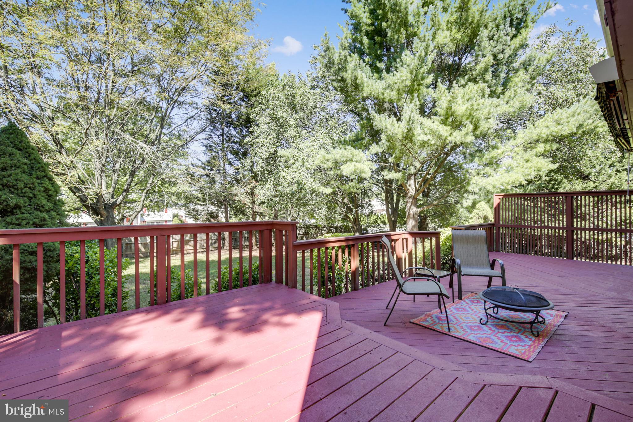 FLOWER HILL - Residential