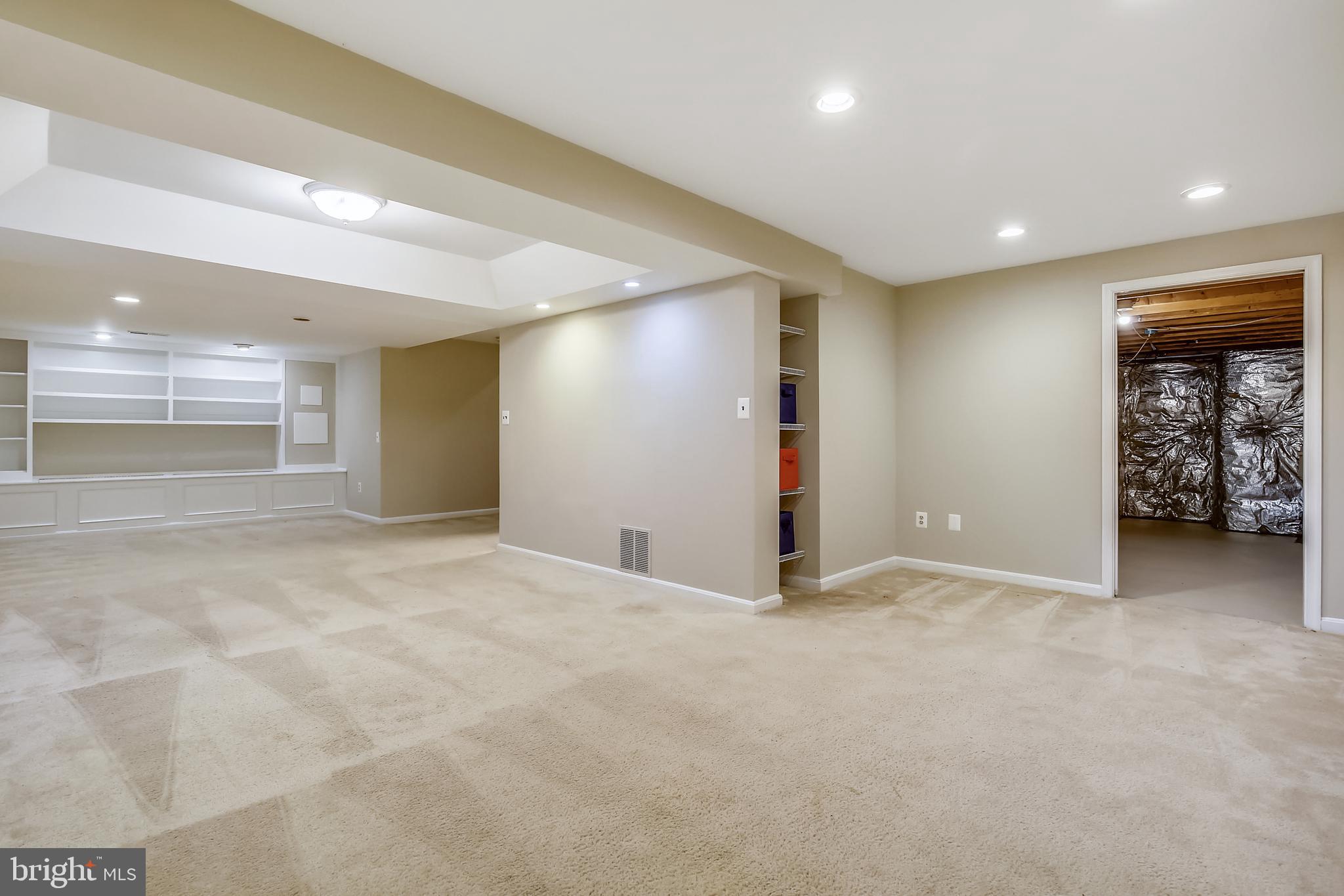 FLOWER HILL - Residential