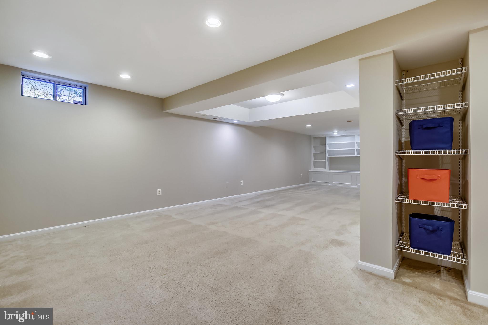 FLOWER HILL - Residential