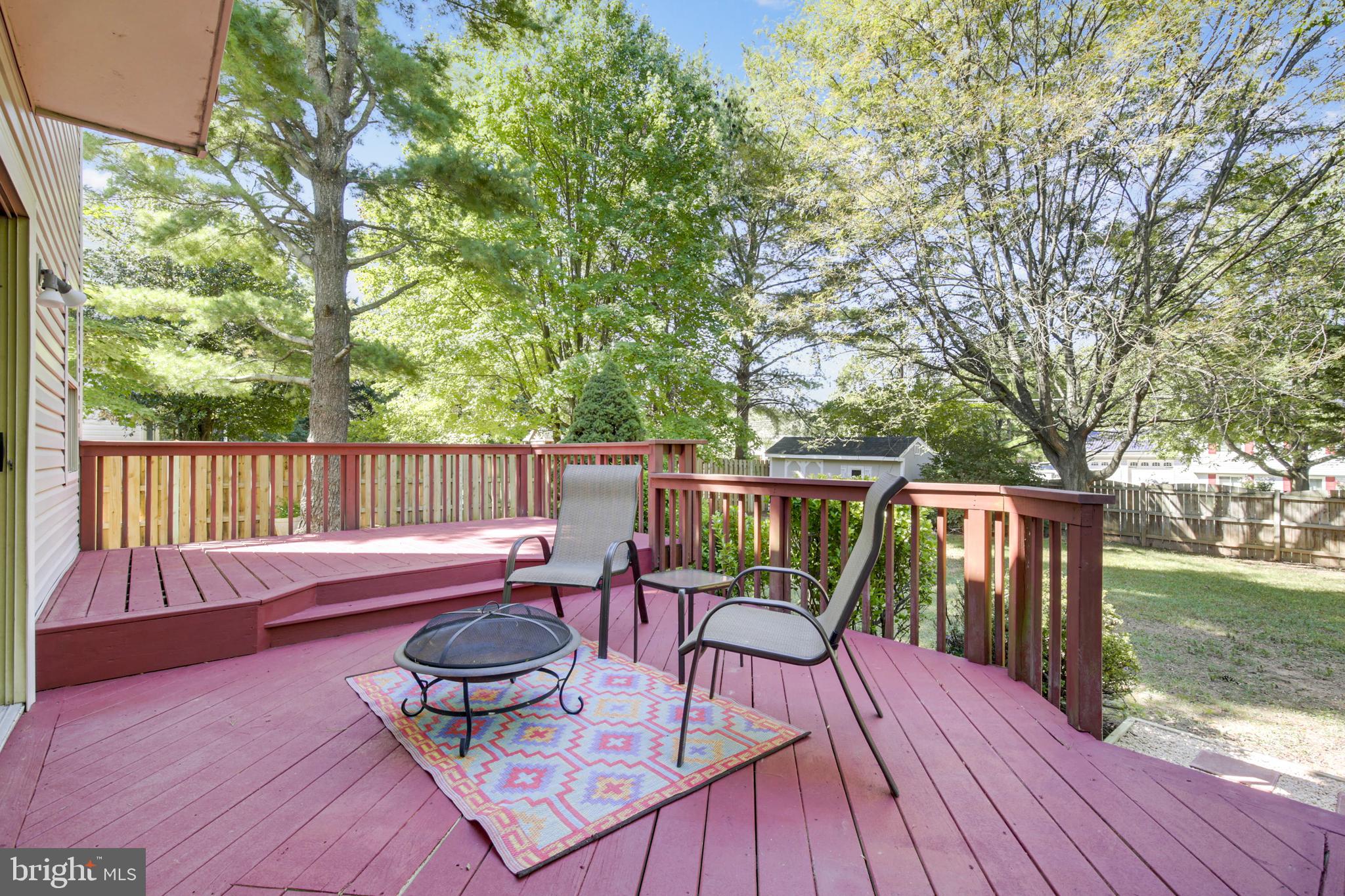 FLOWER HILL - Residential