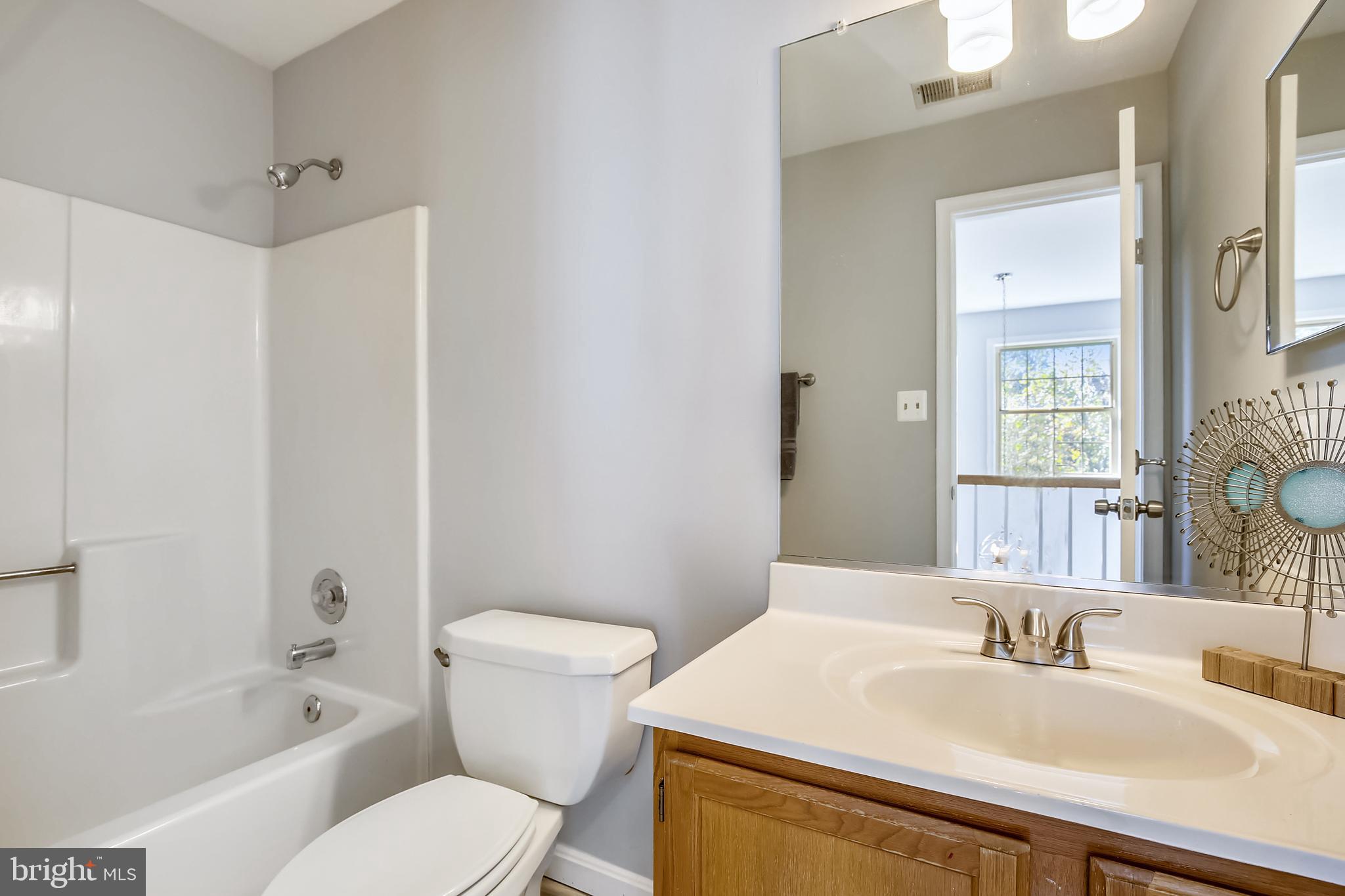 FLOWER HILL - Residential