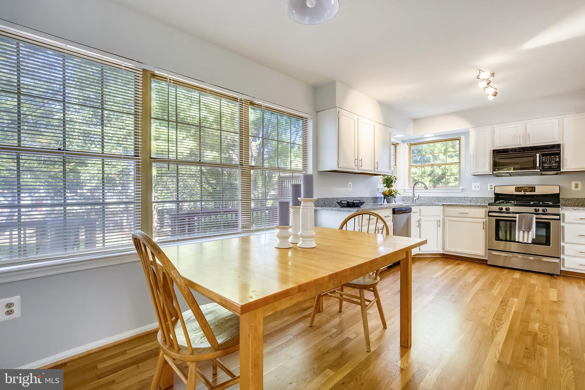 FLOWER HILL - Residential