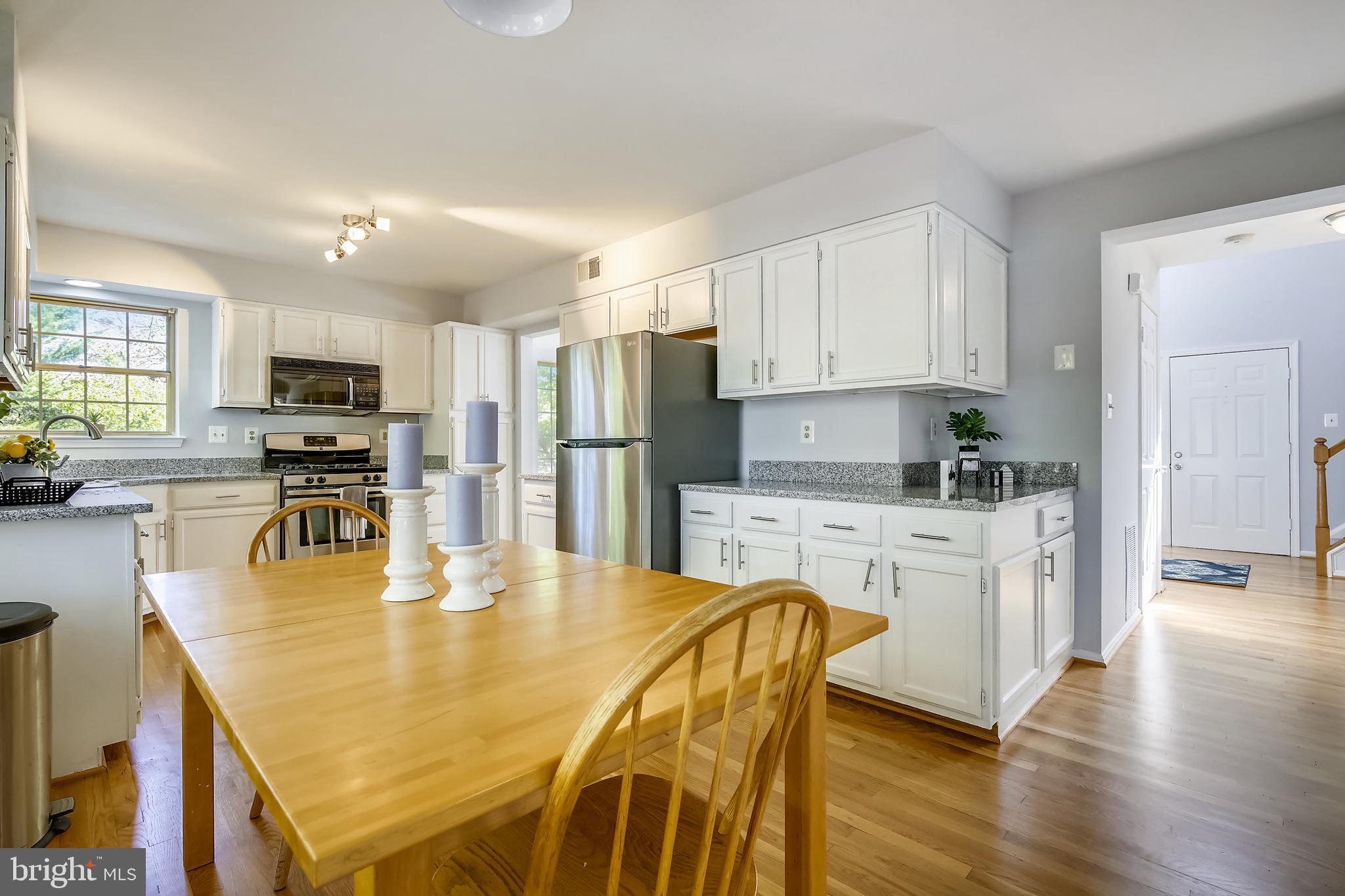 FLOWER HILL - Residential