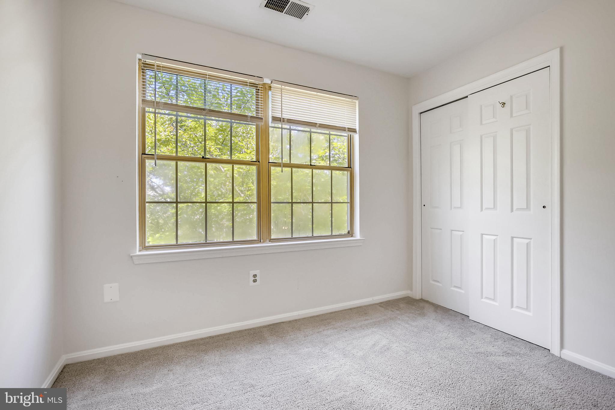 FLOWER HILL - Residential