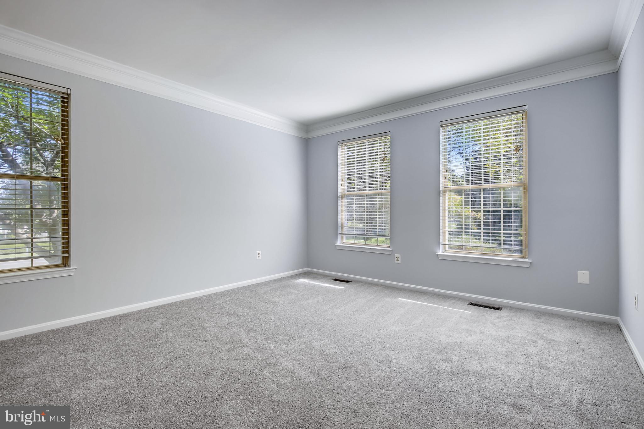 FLOWER HILL - Residential