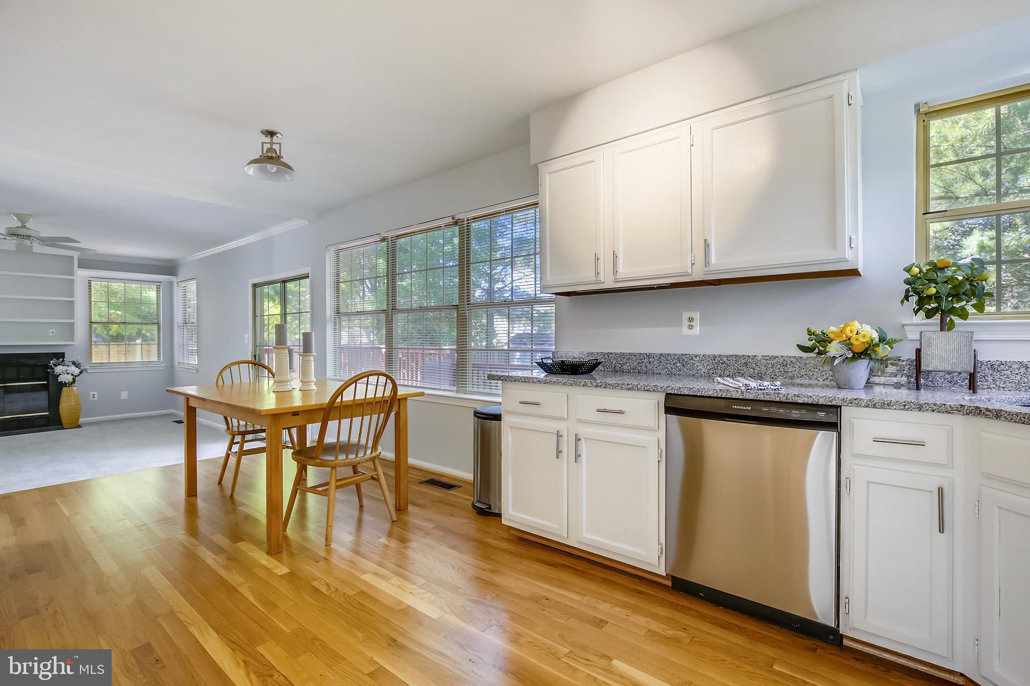 FLOWER HILL - Residential