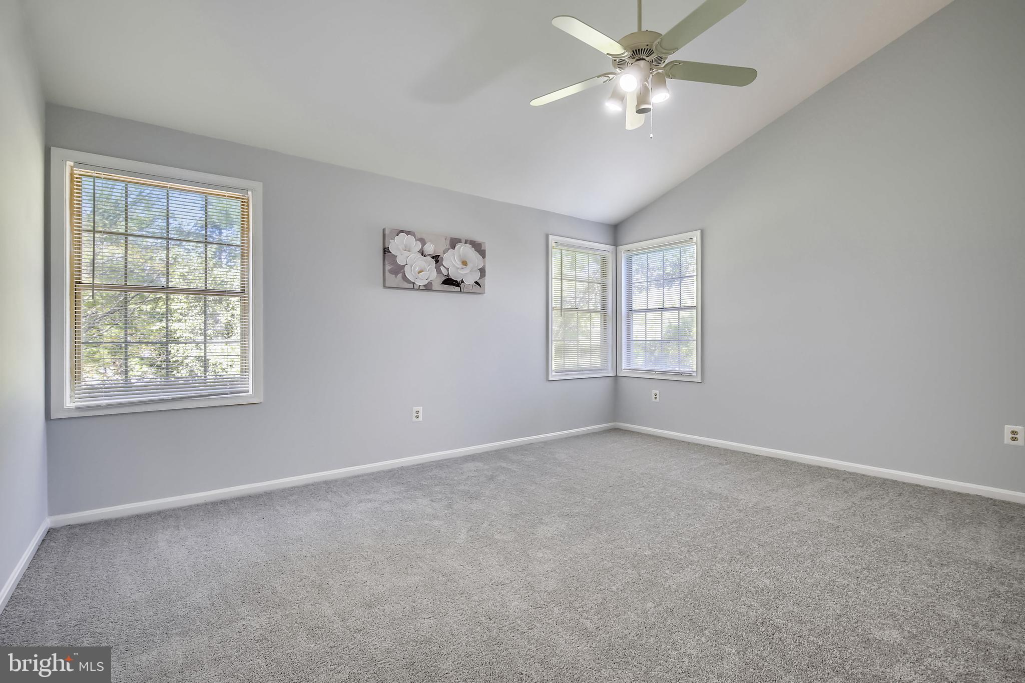 FLOWER HILL - Residential