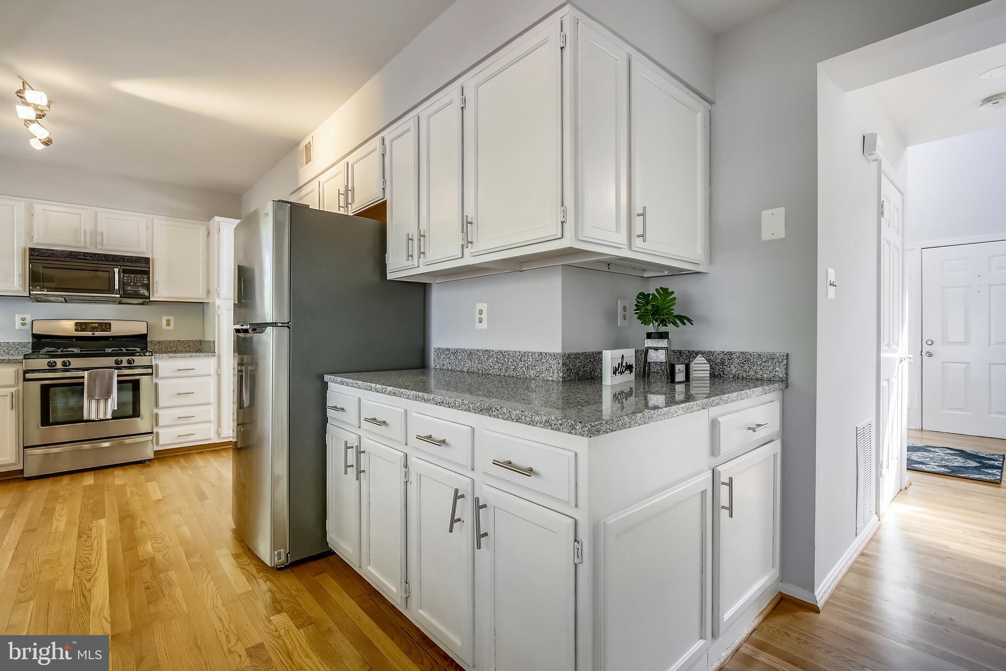 FLOWER HILL - Residential