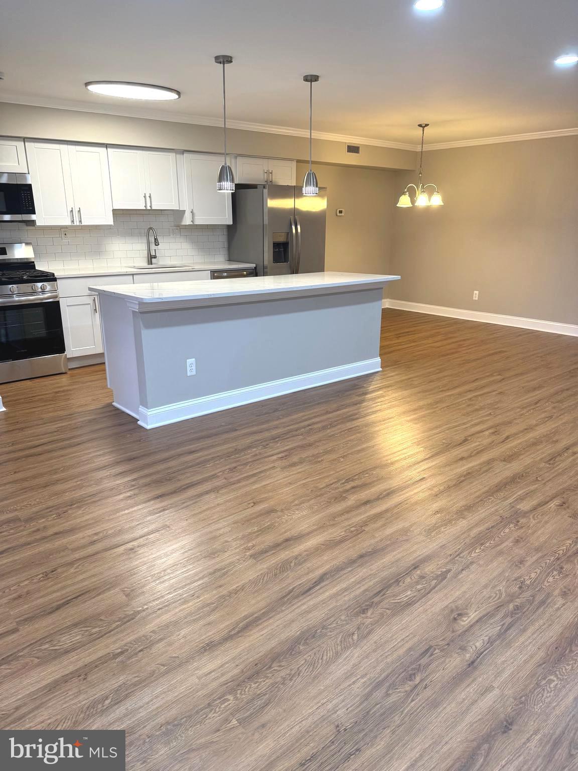 SPRINGLAKE - Residential Lease