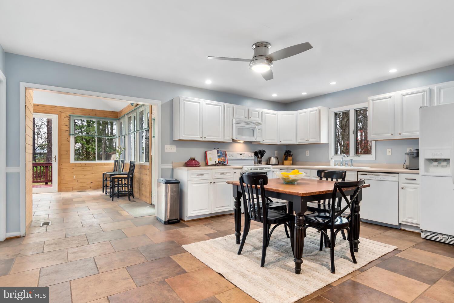 CREEKVIEW - Residential