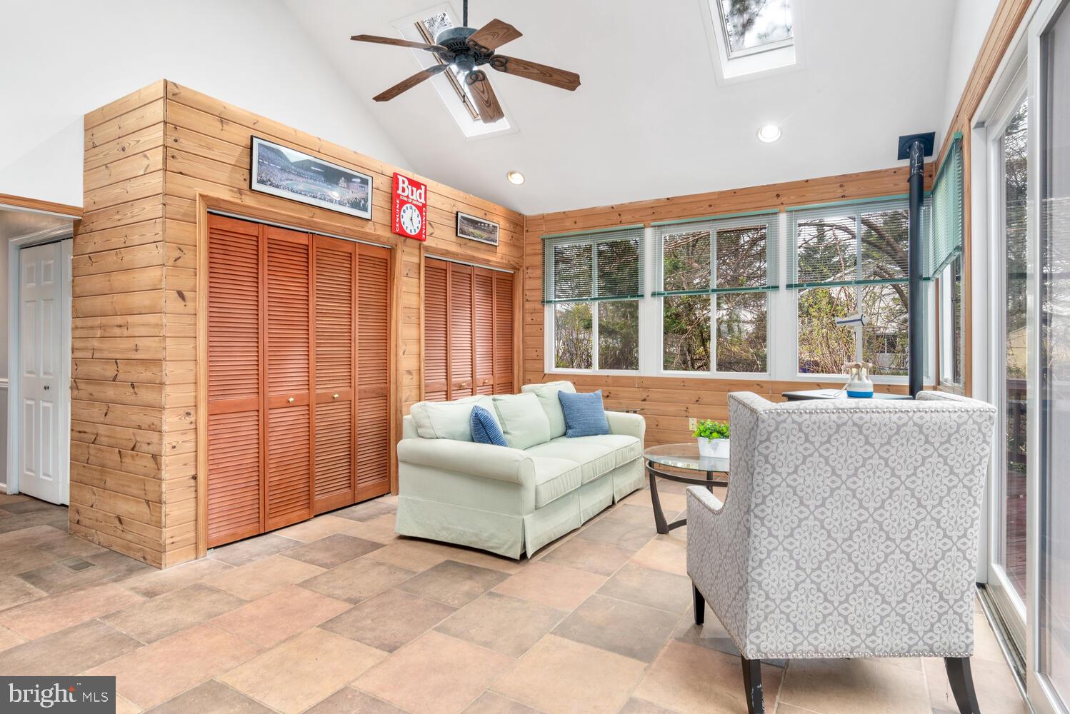 CREEKVIEW - Residential