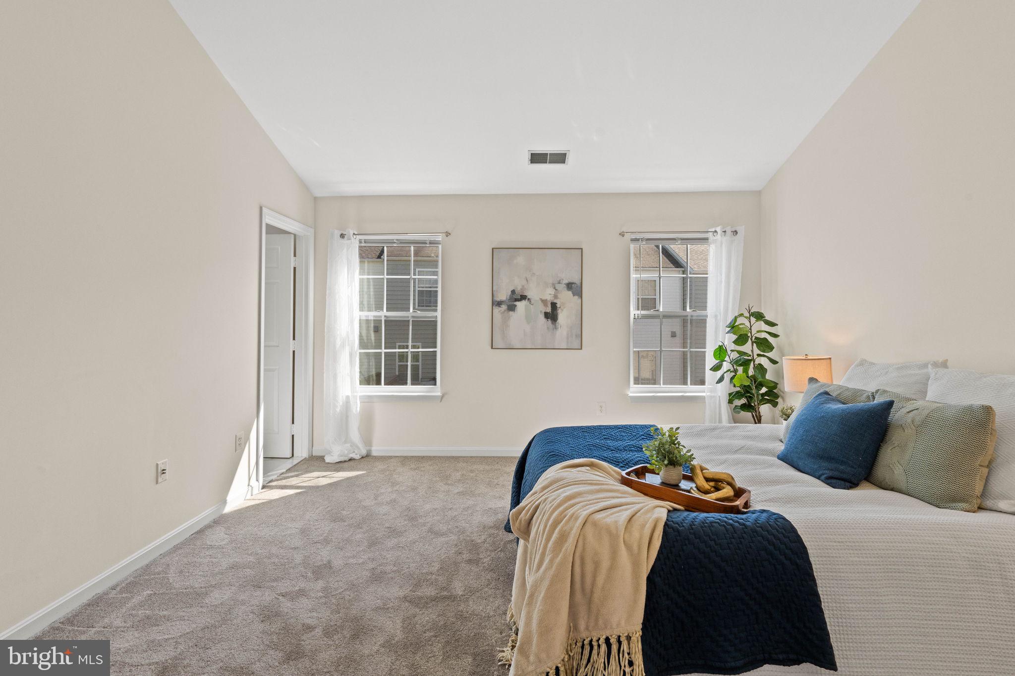 GUNSTON CORNER - Residential