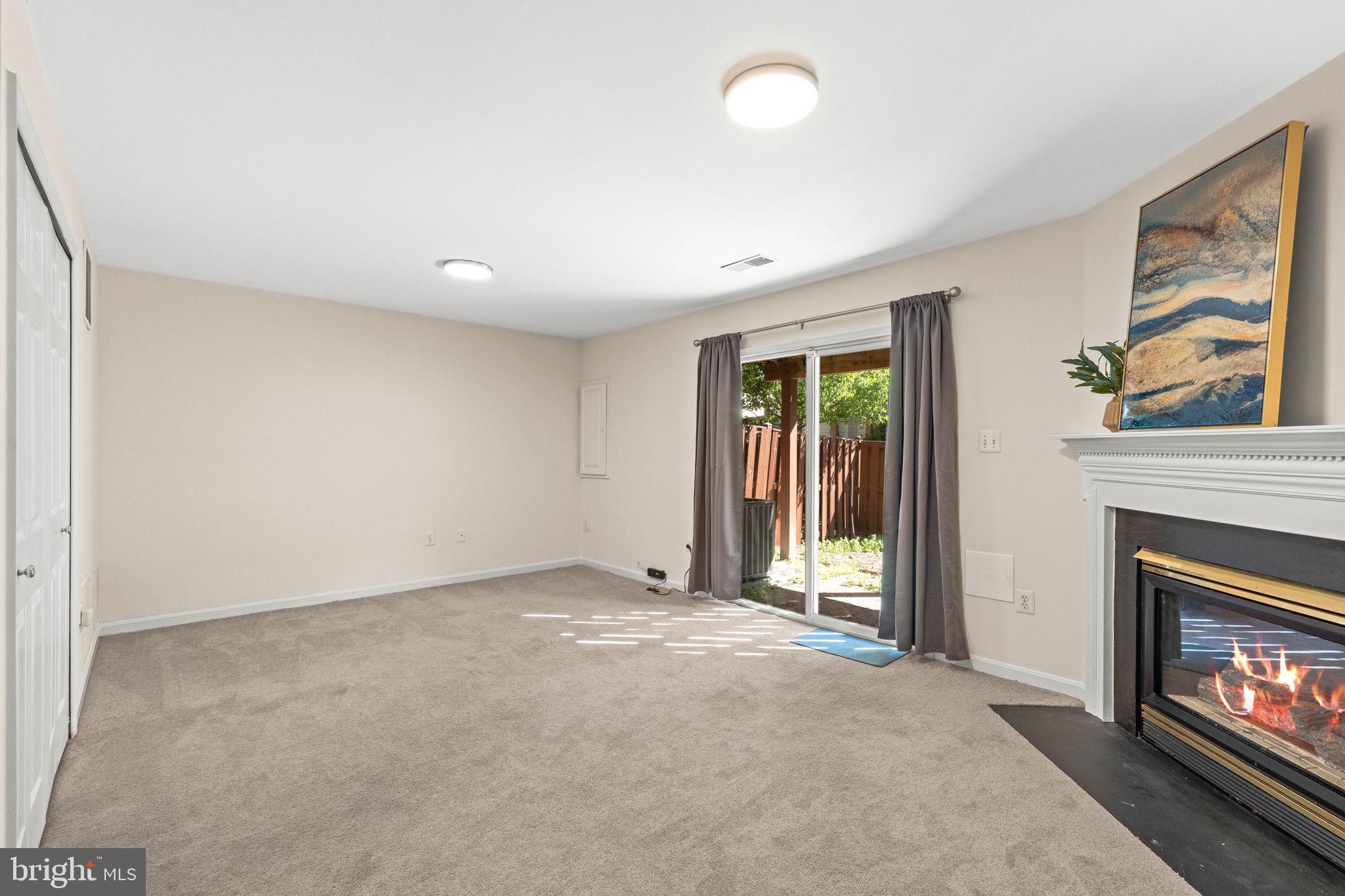 GUNSTON CORNER - Residential