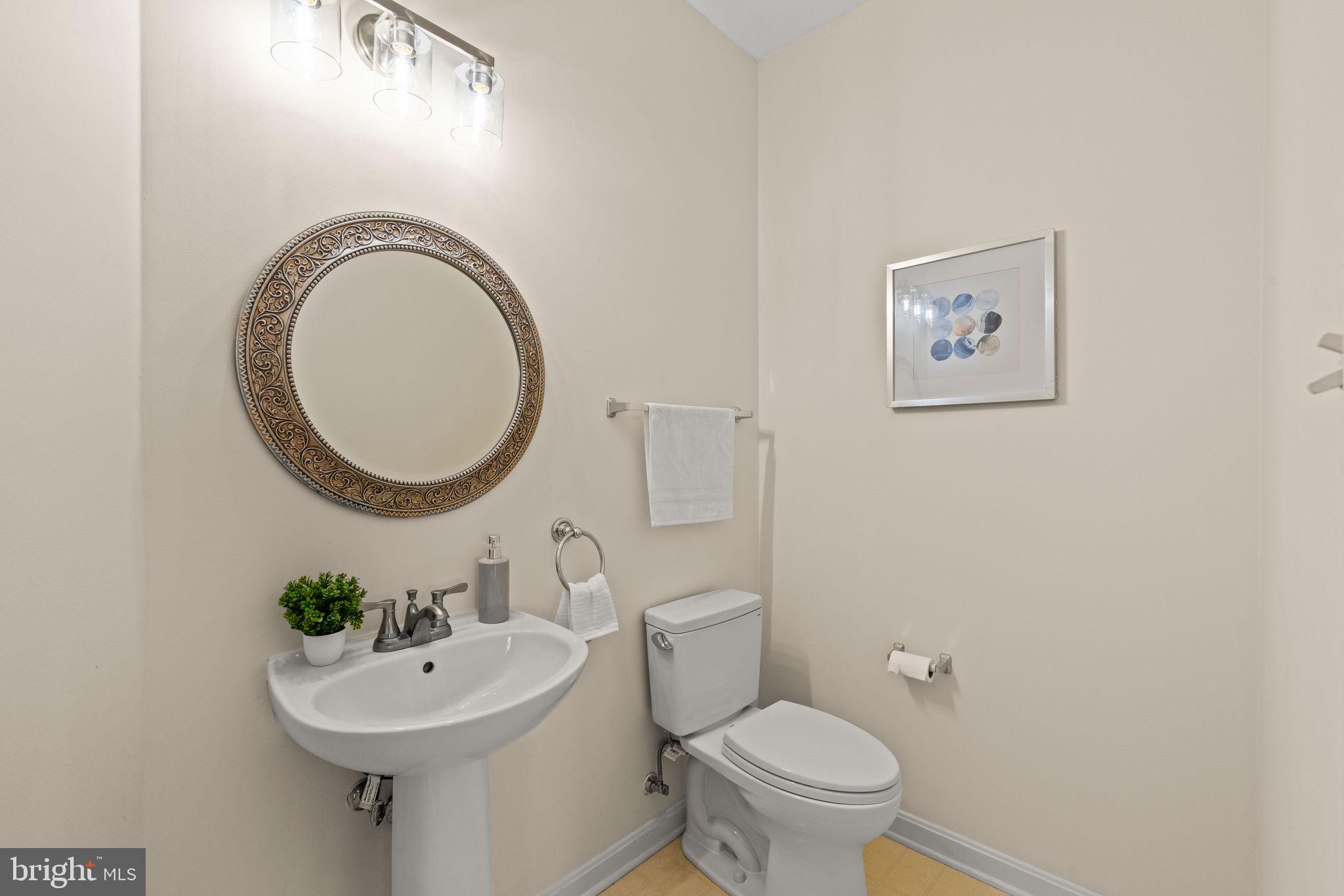 GUNSTON CORNER - Residential