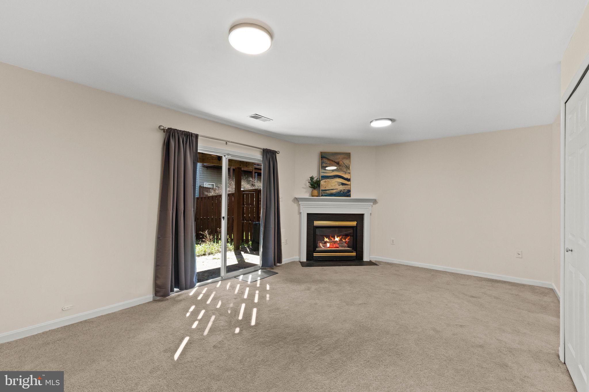 GUNSTON CORNER - Residential