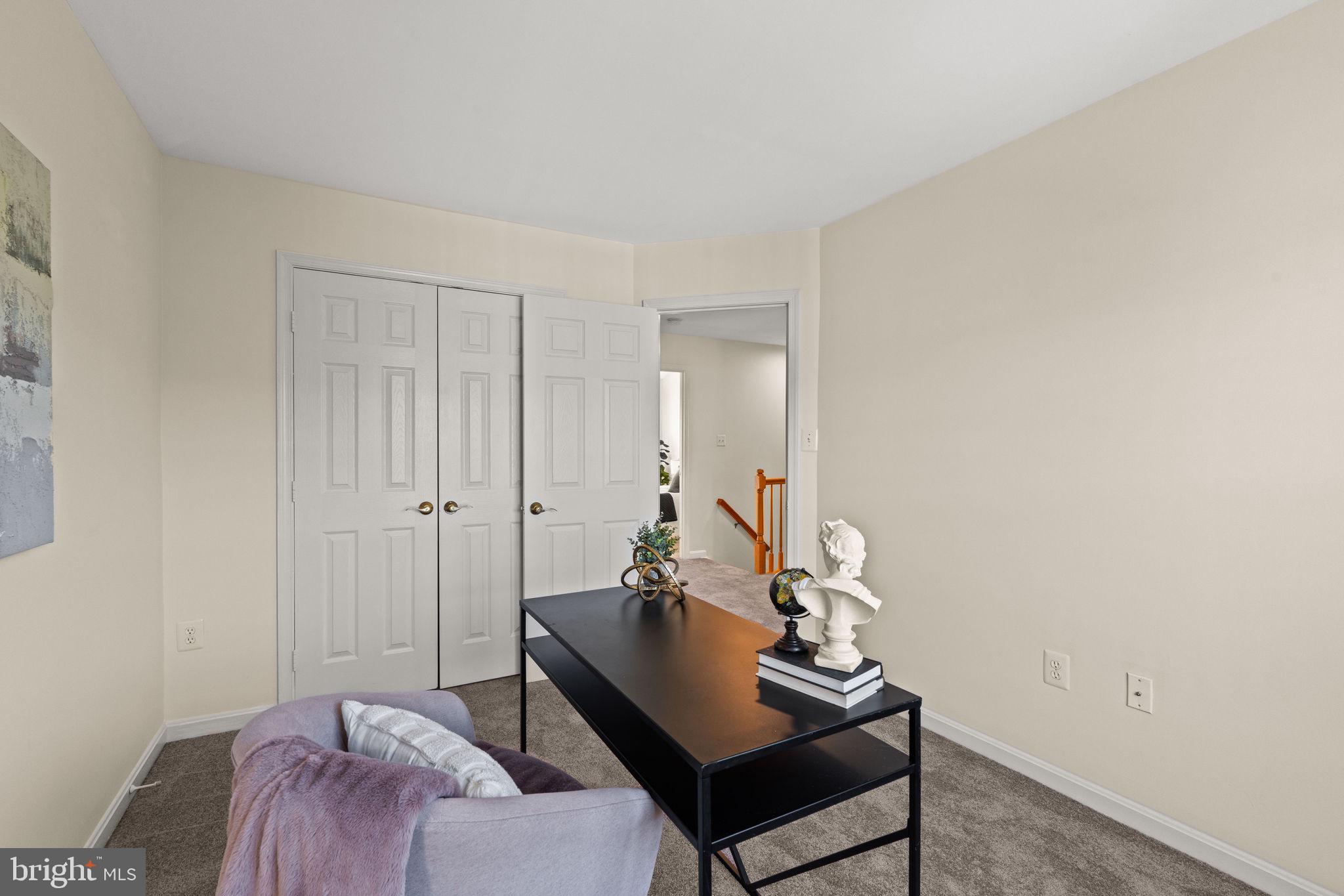 GUNSTON CORNER - Residential