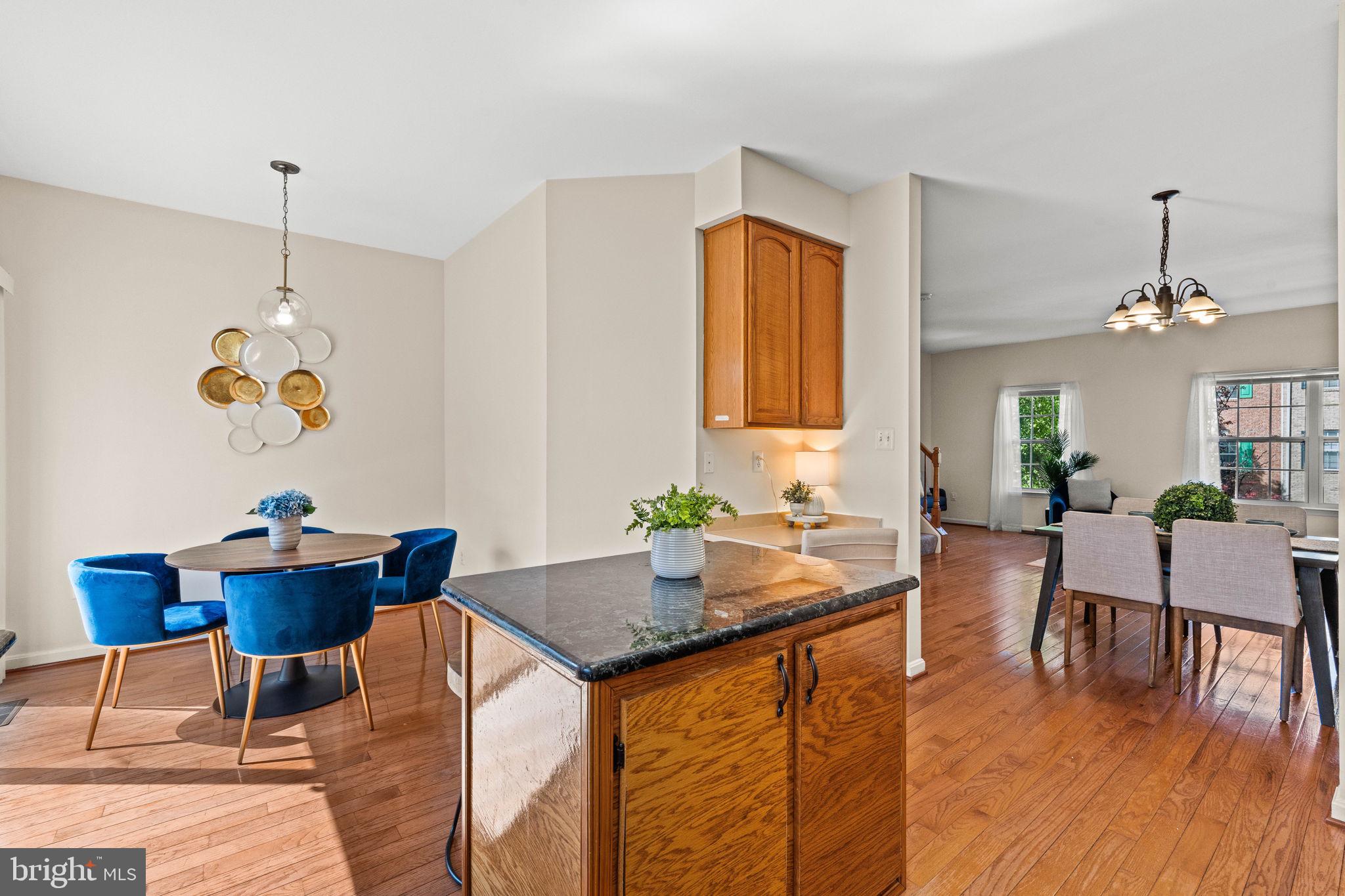 GUNSTON CORNER - Residential