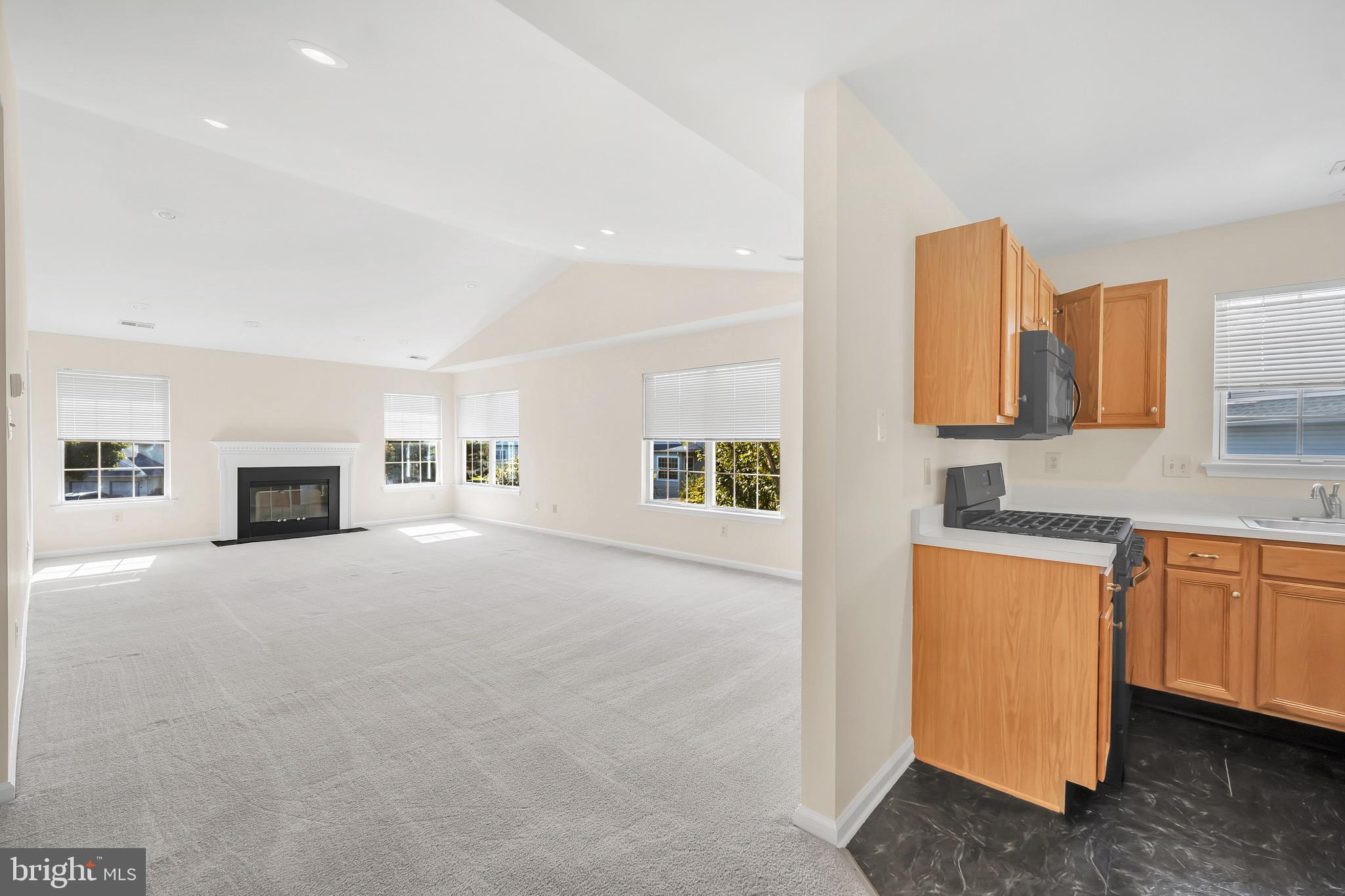 BROOKSTONE - Residential