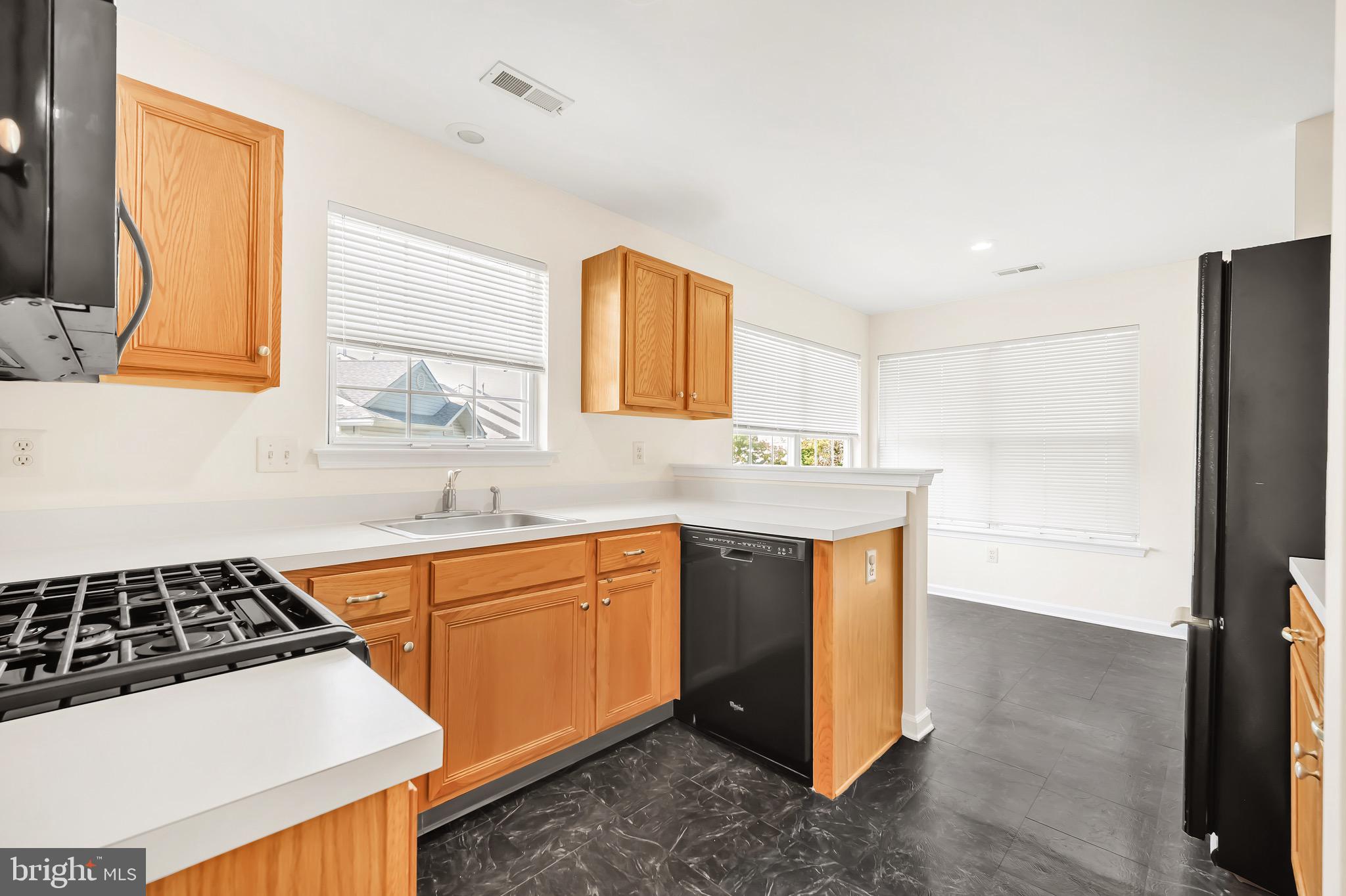 BROOKSTONE - Residential