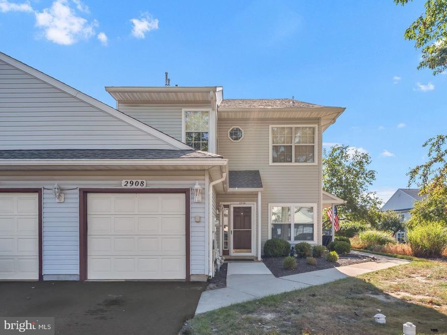 Welcome to this beautifully maintained 3 bed / 2 bath Heatherton Model in the highly sought-after Brookstone community! Featuring fresh neutral paint and newer carpet throughout, this spacious upstairs end-unit home is truly move-in ready. The large Great Room offers vaulted ceilings, recessed lighting, and a wood-burning fireplace—perfect for both relaxing and entertaining—and opens to a composite deck for outdoor enjoyment. The primary suite features vaulted ceilings, a walk-in closet, and an en-suite bath with dual vanity, large Jacuzzi tub, and separate shower. Two additional generously sized bedrooms and a full hall bath complete the main level. Additional highlights include inside access to a 1-car garage and  a separate laundry room. Brookstone offers fantastic amenities such as a clubhouse, swimming pool, tennis courts, snow removal, and landscaping—all included in the HOA. Conveniently located near shopping, dining, and major commuter routes to Philadelphia, New Jersey, and New York. Don’t miss this move-in ready, spacious home in a prime location!