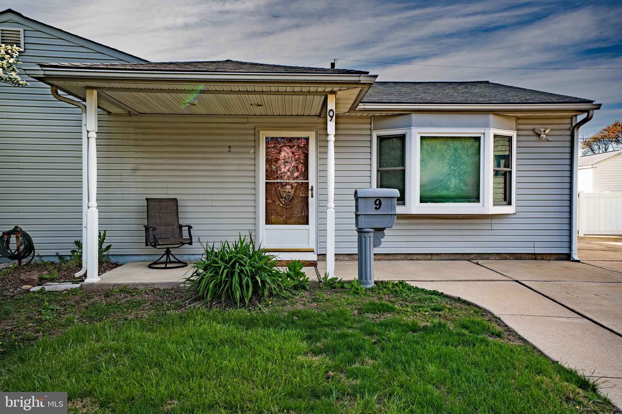 9 MULBERRY LANE