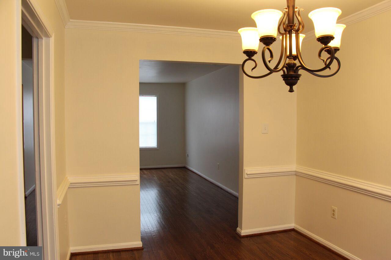 SUNNINGDALE MEADOWS - Residential Lease