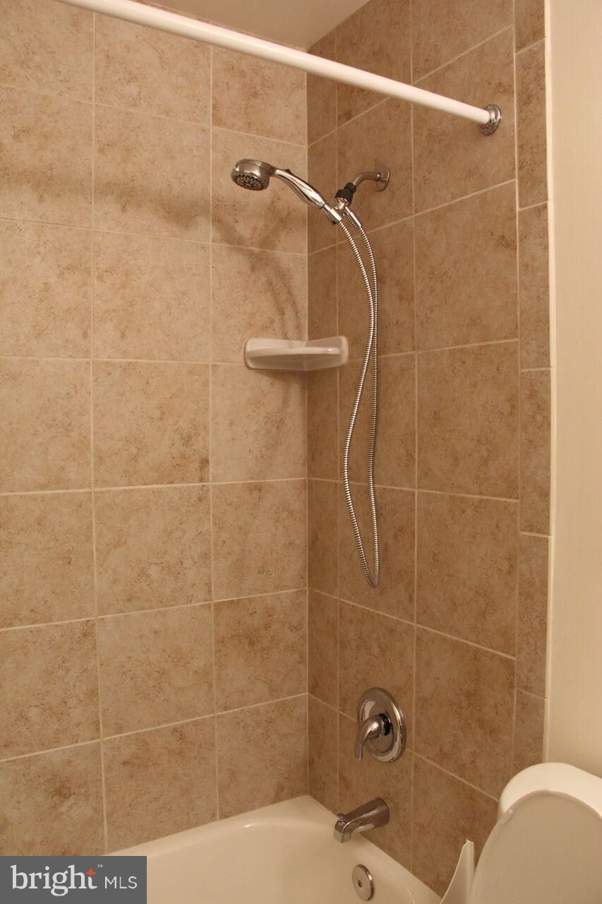 SUNNINGDALE MEADOWS - Residential Lease