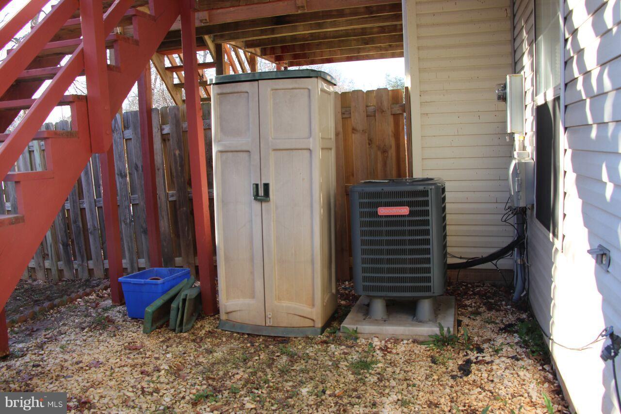 SUNNINGDALE MEADOWS - Residential Lease