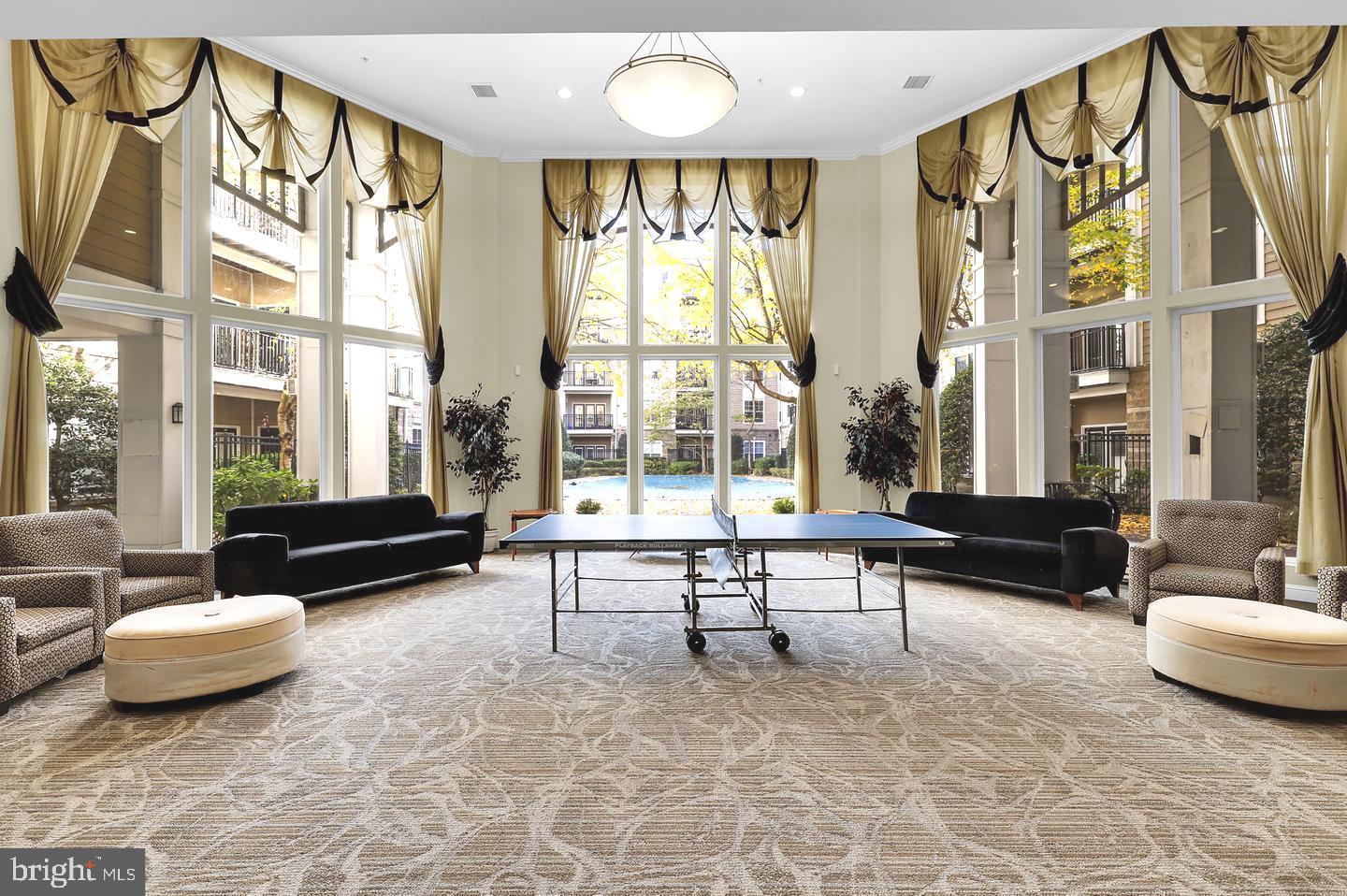 FITZ AT ROCKVILLE TOWN C - Residential
