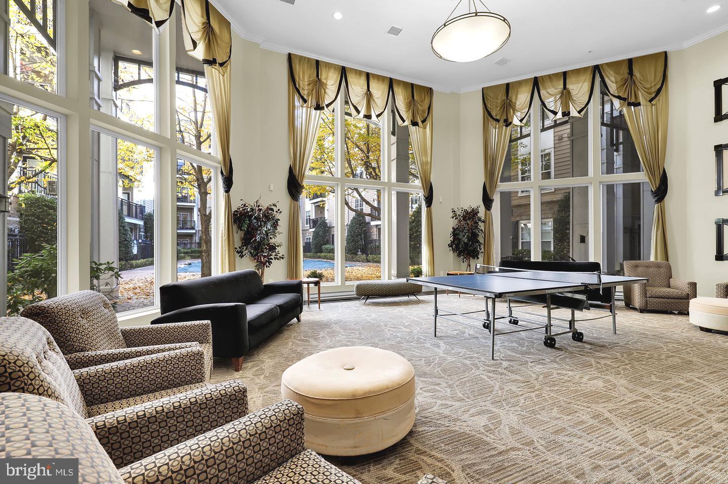 FITZ AT ROCKVILLE TOWN C - Residential