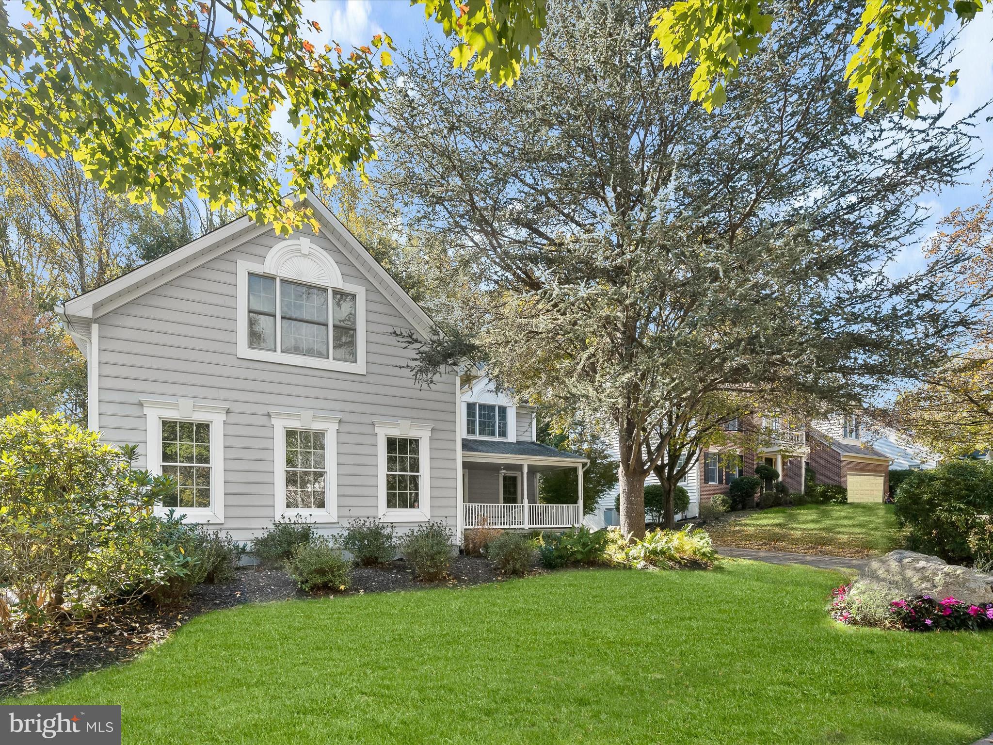 RIVER HILL - Residential