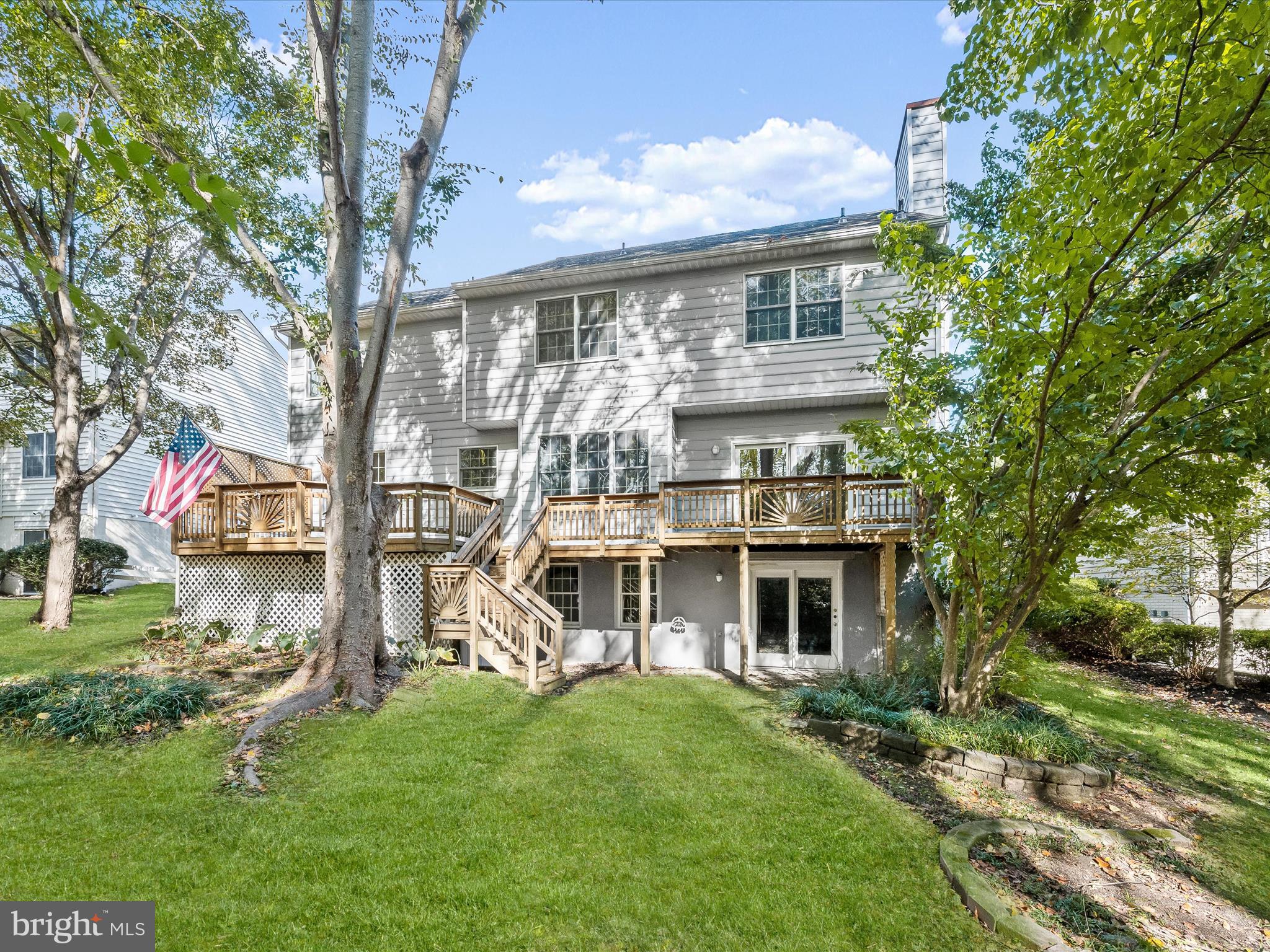 RIVER HILL - Residential