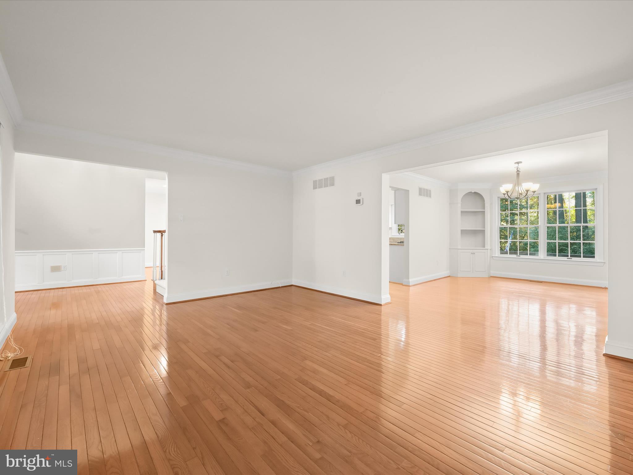 RIVER HILL - Residential