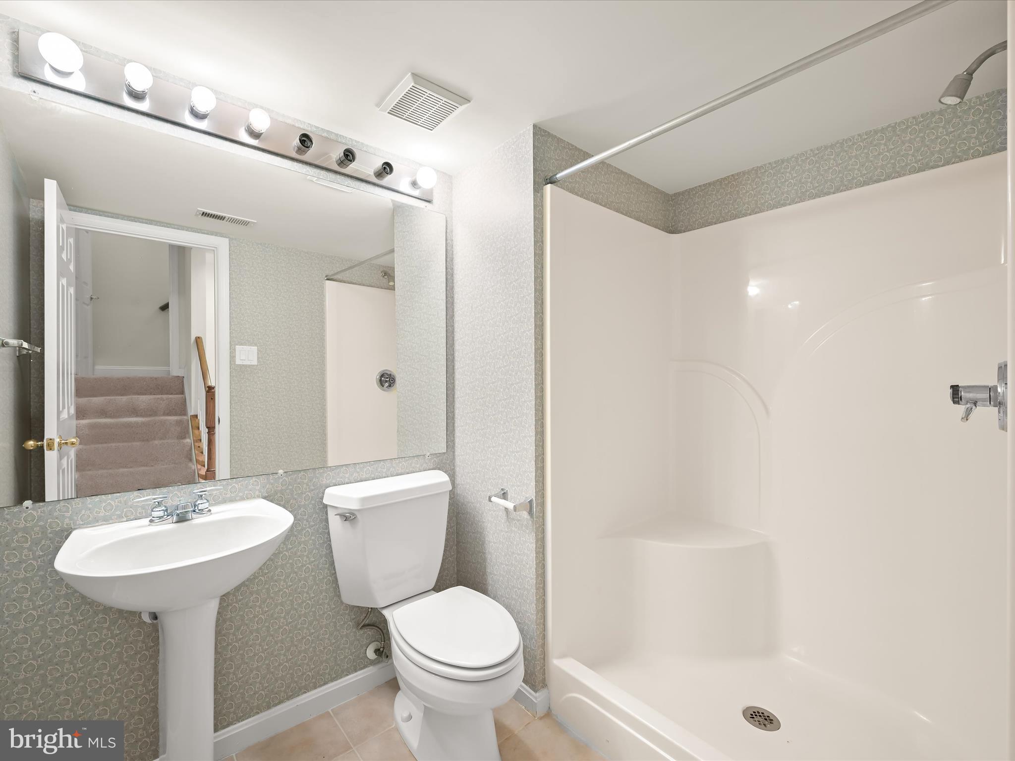 RIVER HILL - Residential