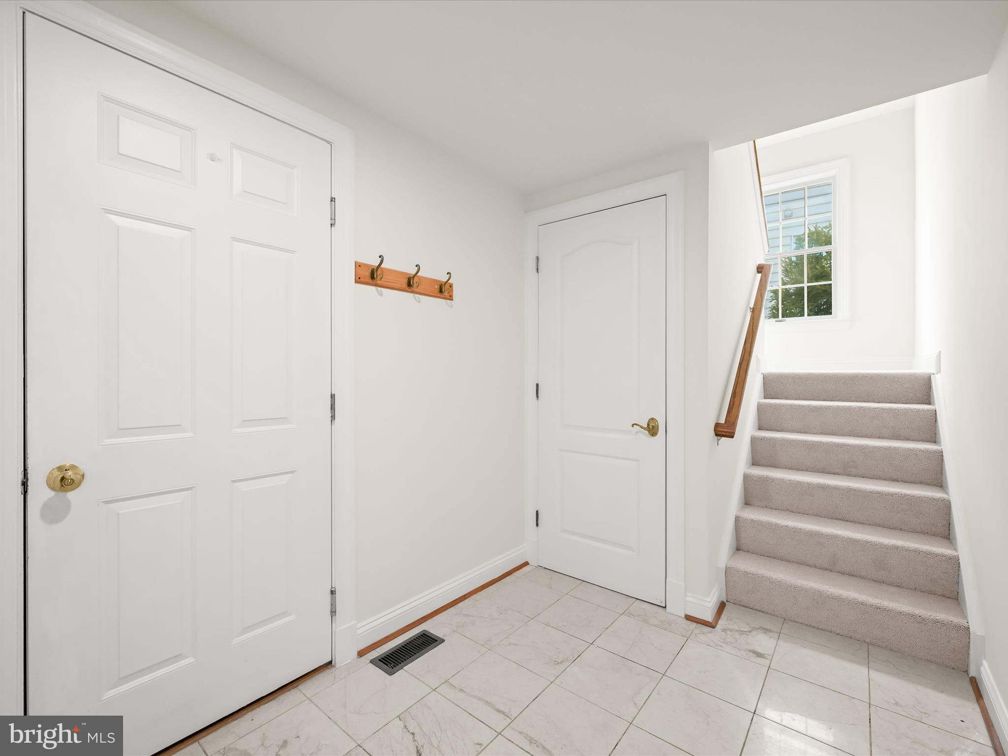 RIVER HILL - Residential