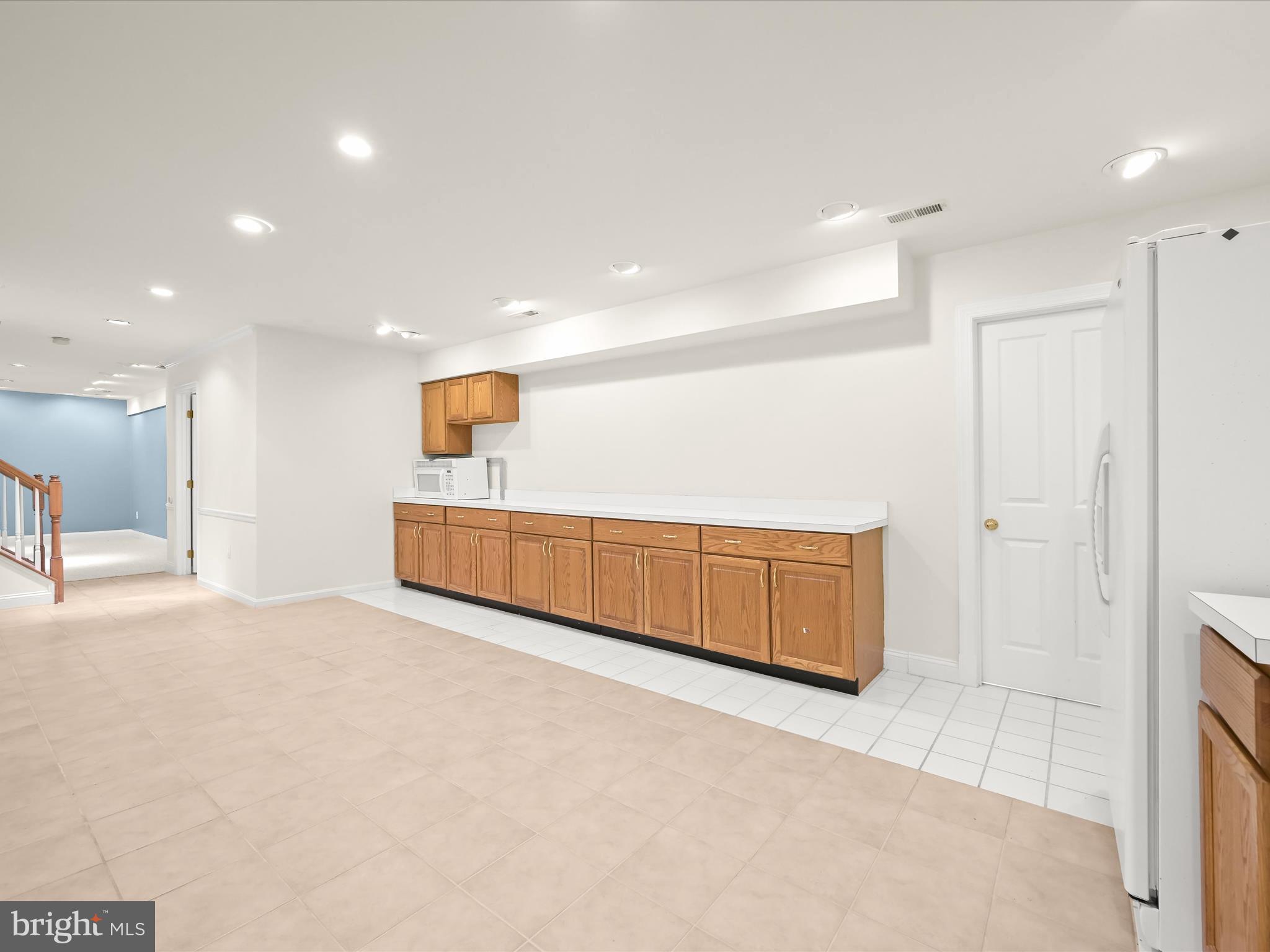 RIVER HILL - Residential