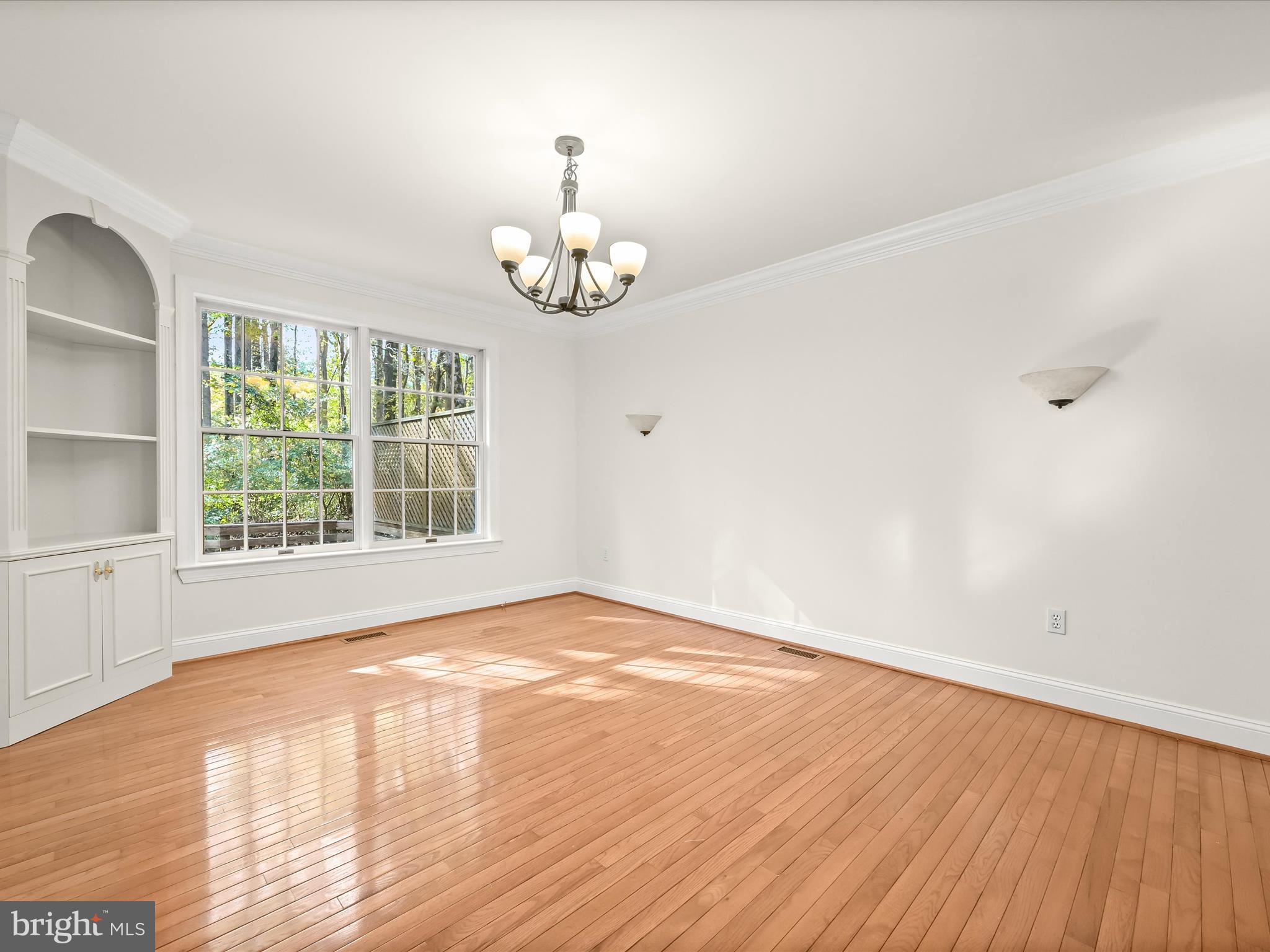 RIVER HILL - Residential