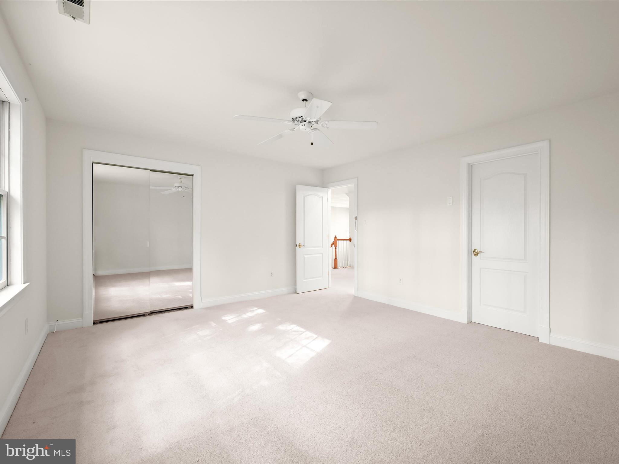 RIVER HILL - Residential