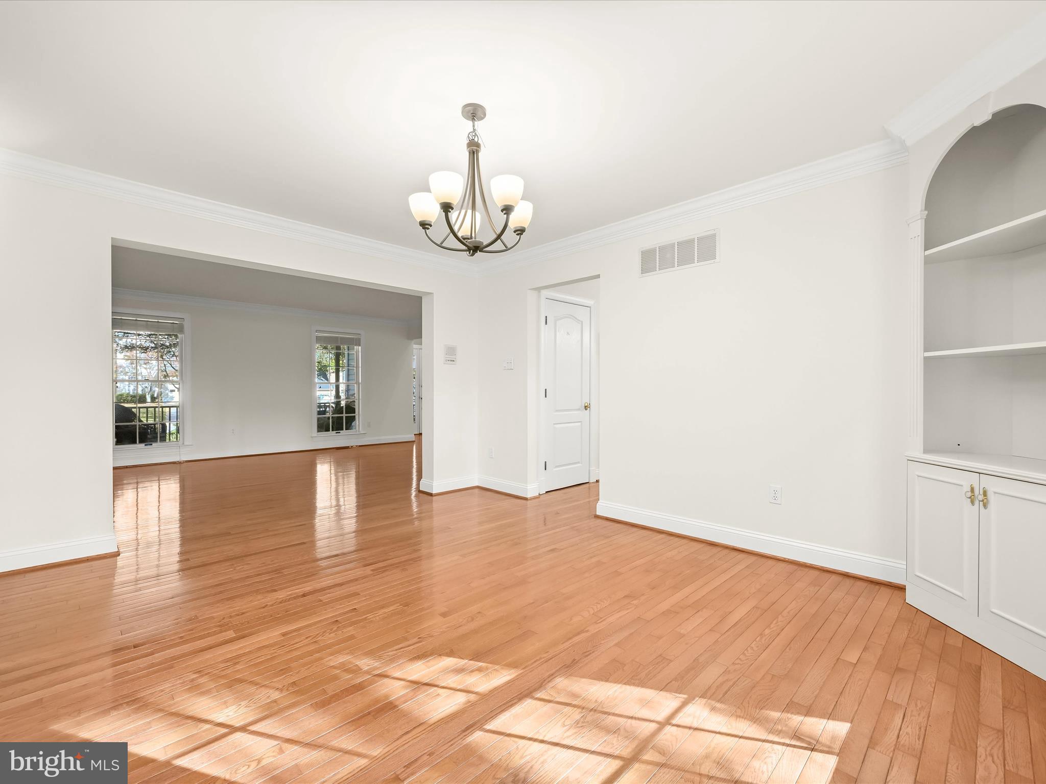 RIVER HILL - Residential