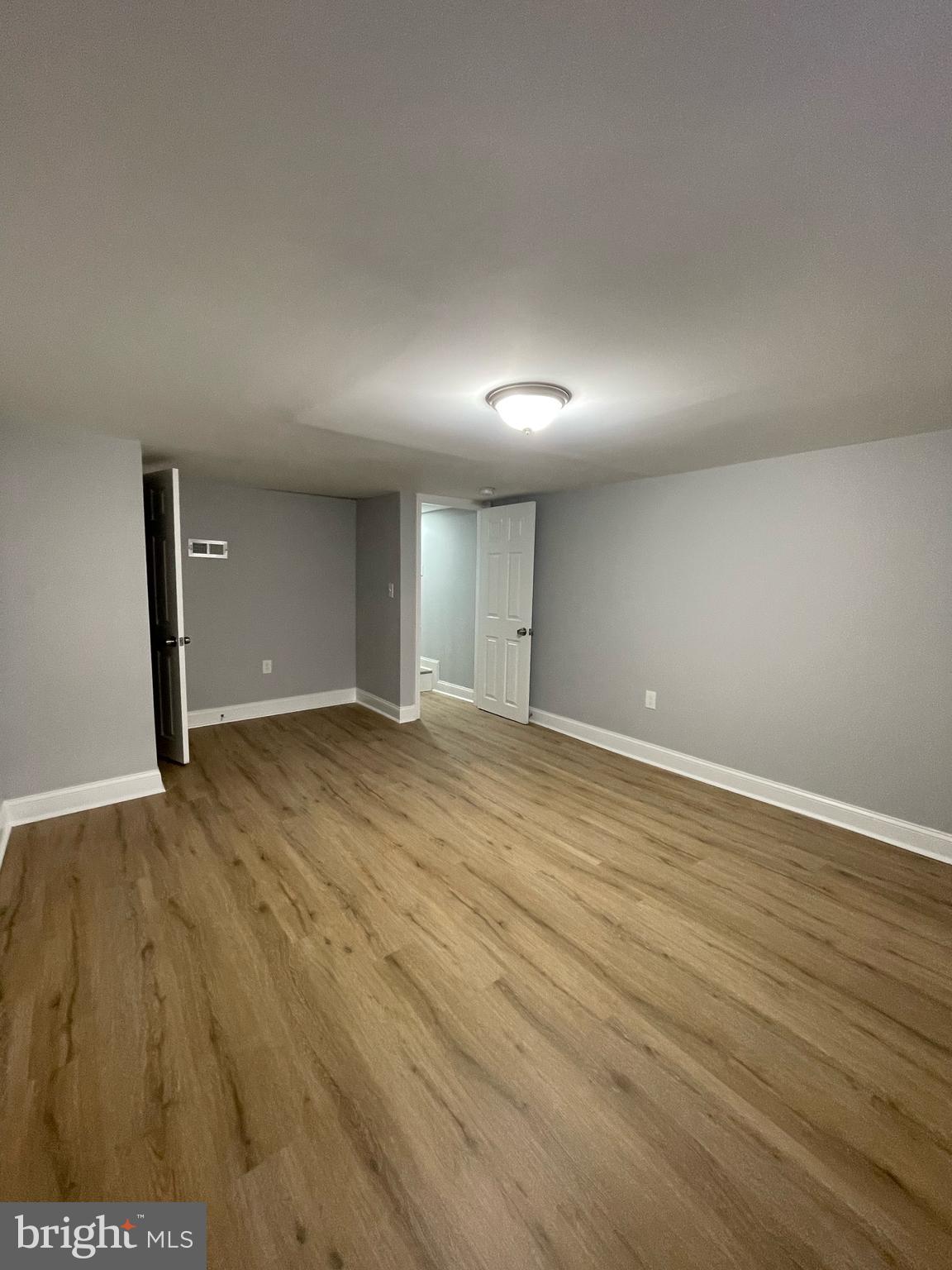 BROADWAY EAST - Residential Lease