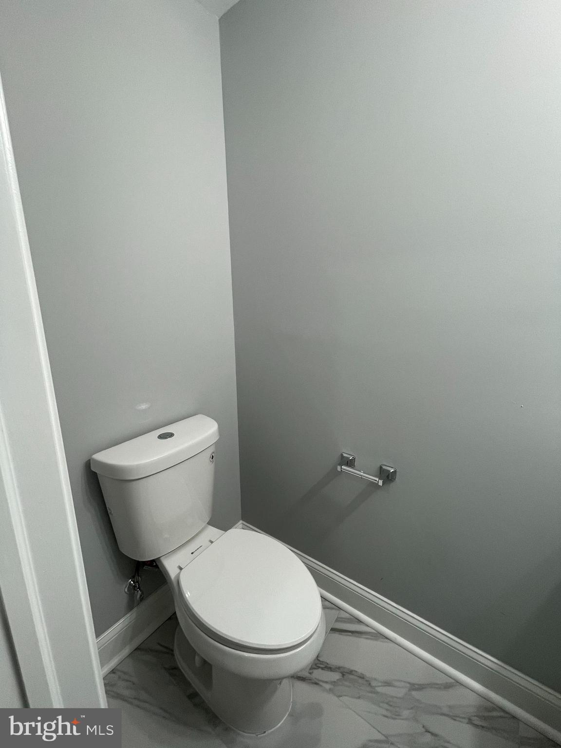 BROADWAY EAST - Residential Lease